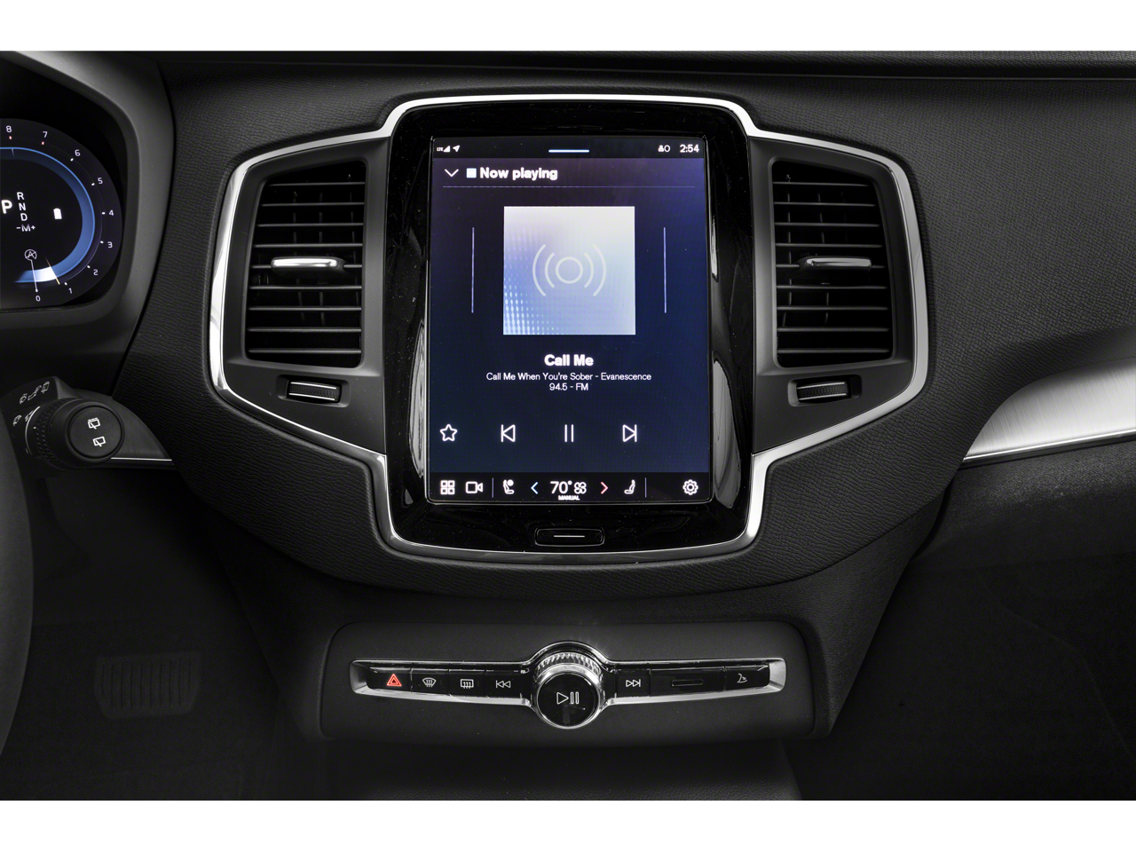 2024 Volvo XC90 B6 Plus Bright Theme