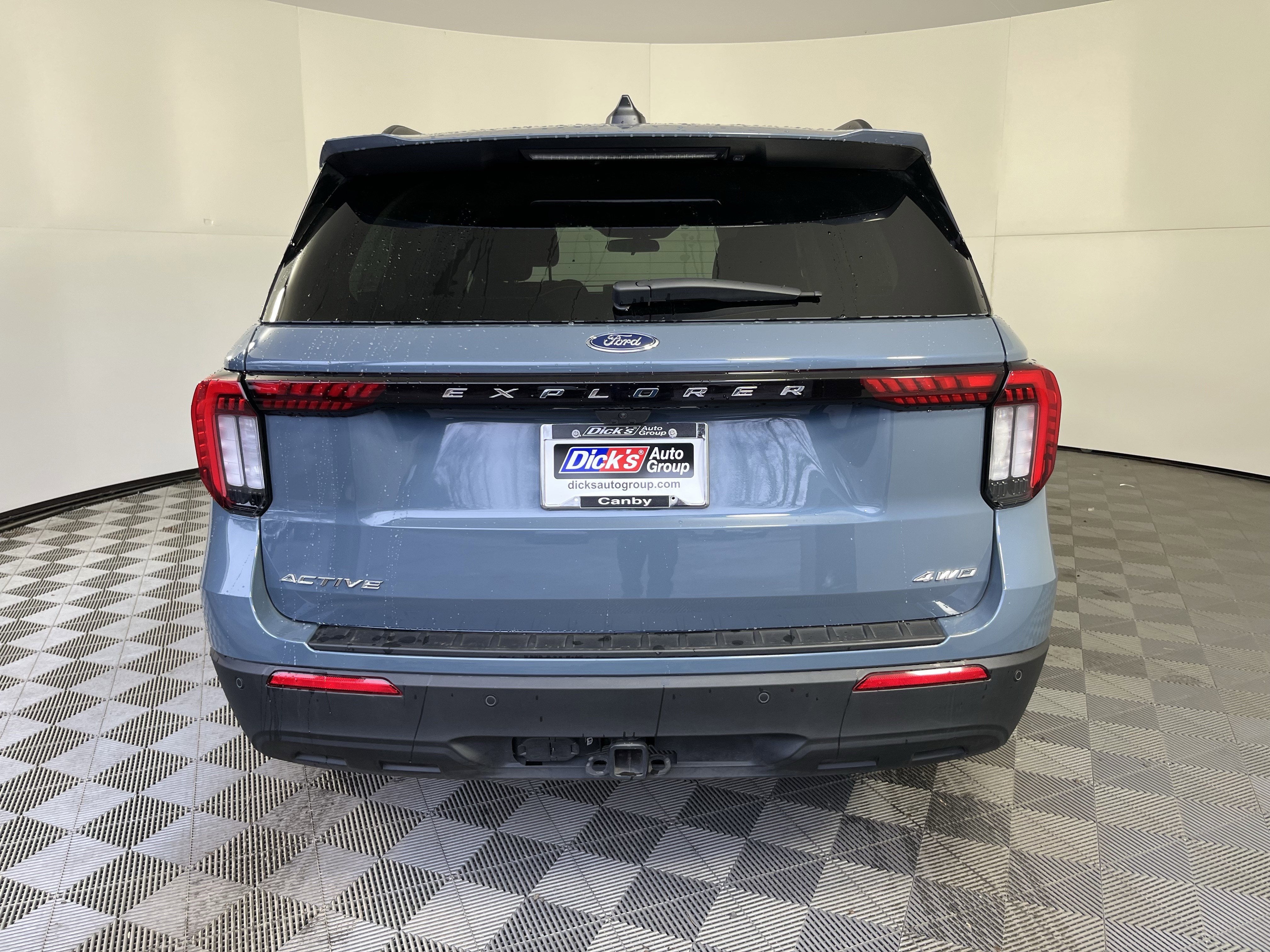 2025 Ford Explorer Active