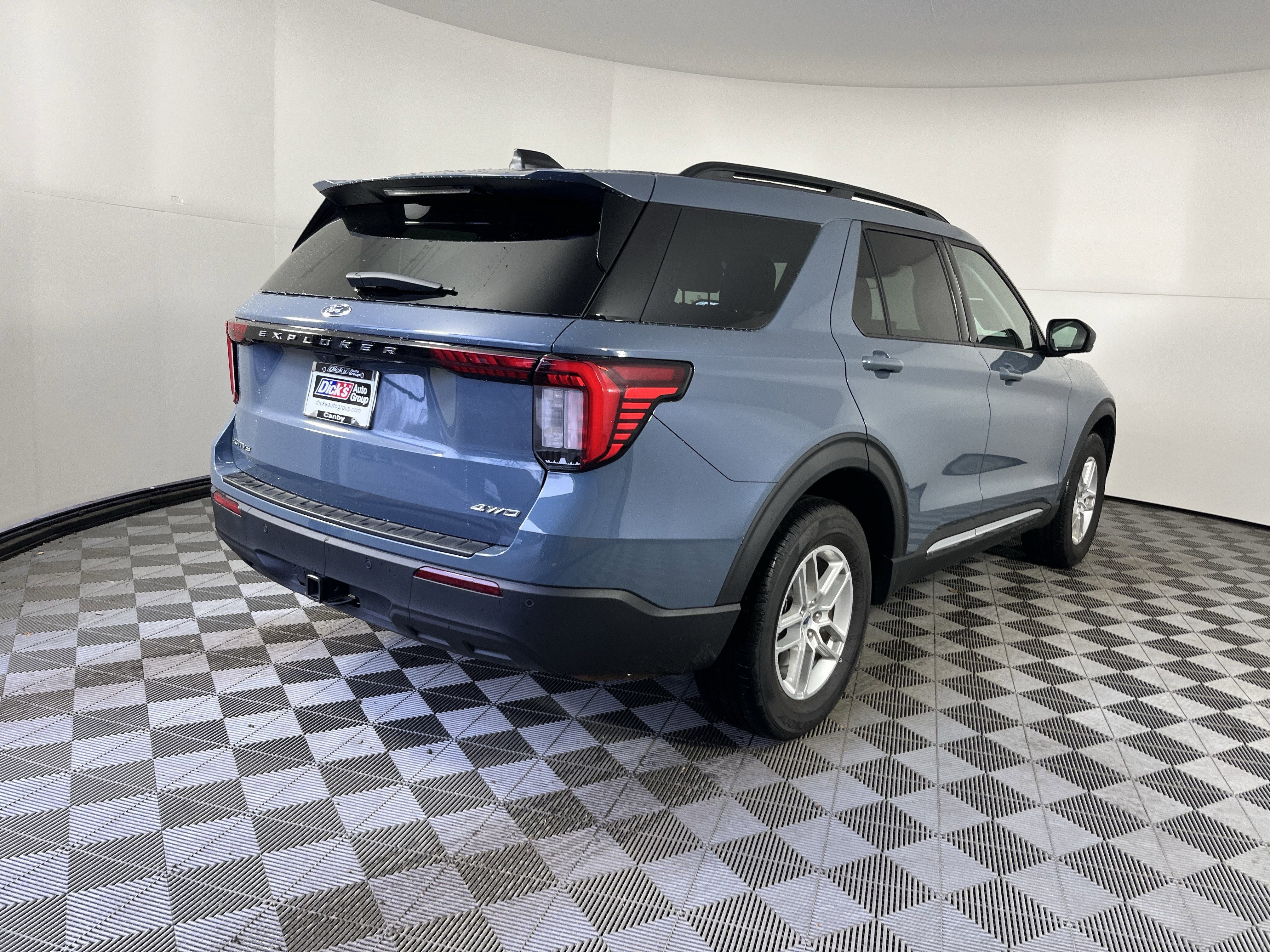 2025 Ford Explorer Active
