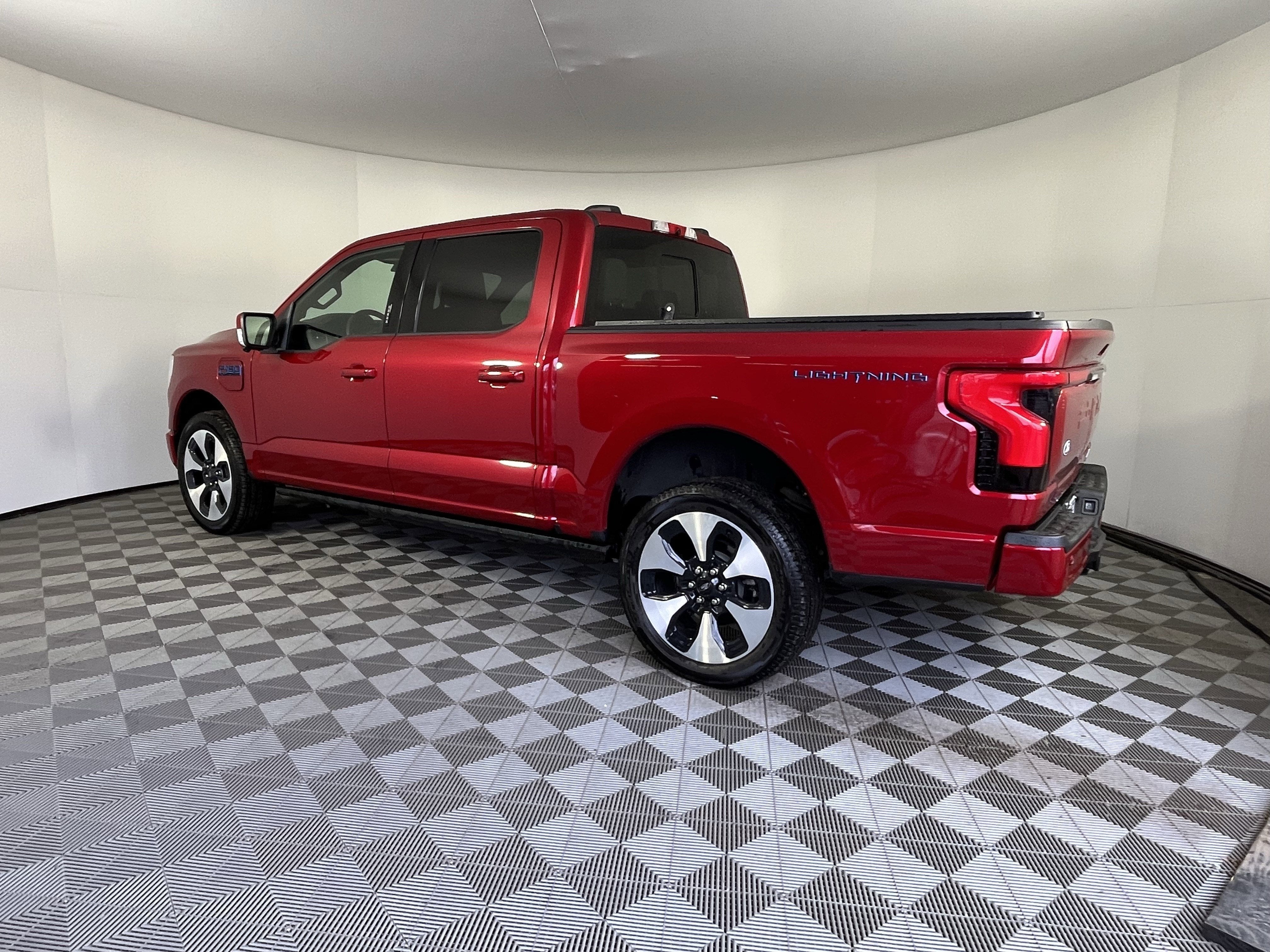 2025 Ford F-150 Lightning Platinum