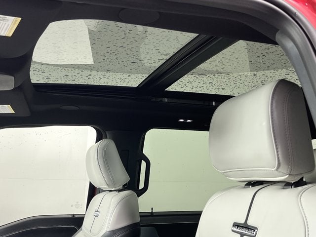 2025 Ford F-150 Lightning Platinum