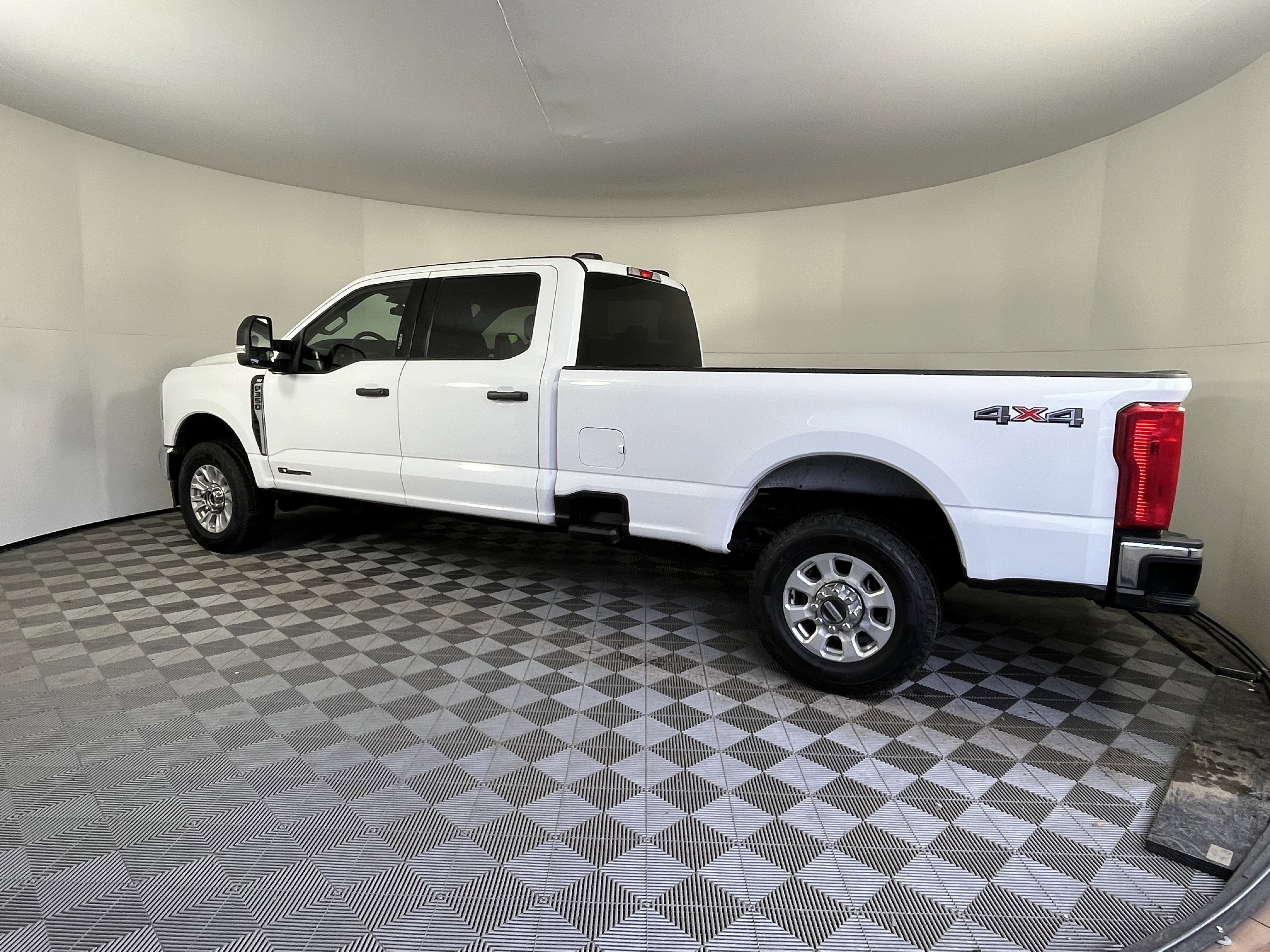 2024 Ford Super Duty F-350 SRW Super Duty
