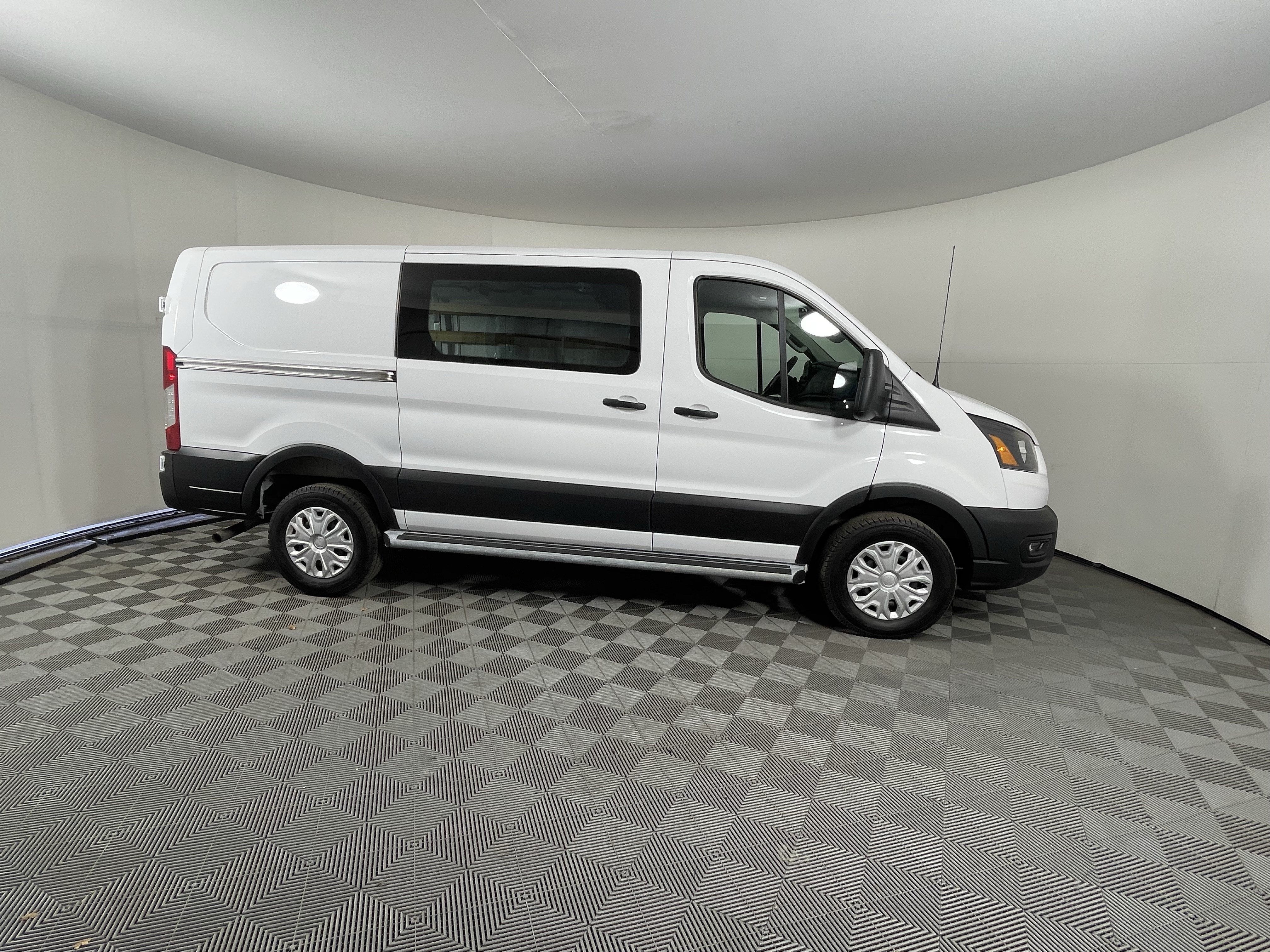 2025 Ford Transit Cargo Van Base
