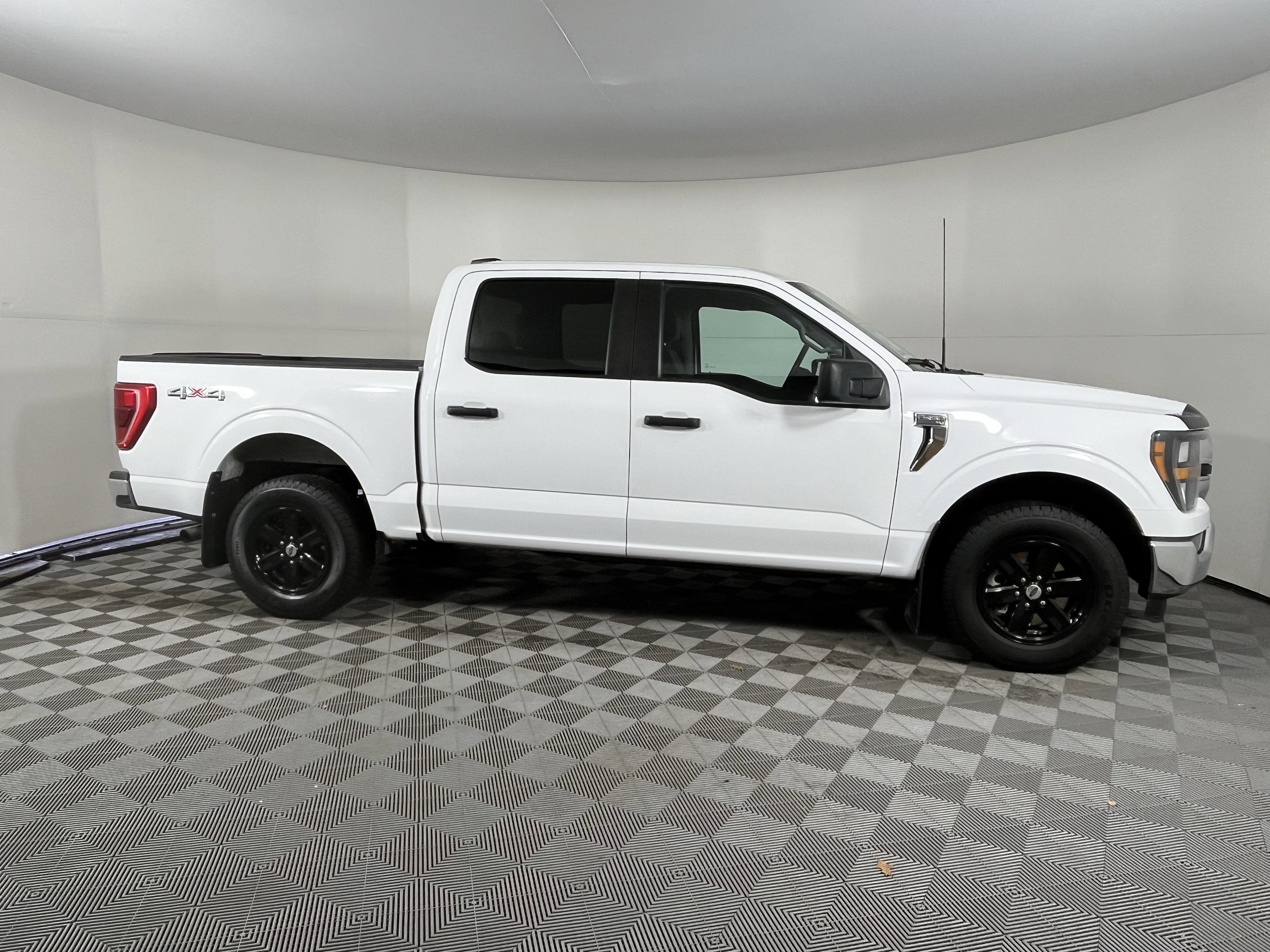 2023 Ford F-150 Base