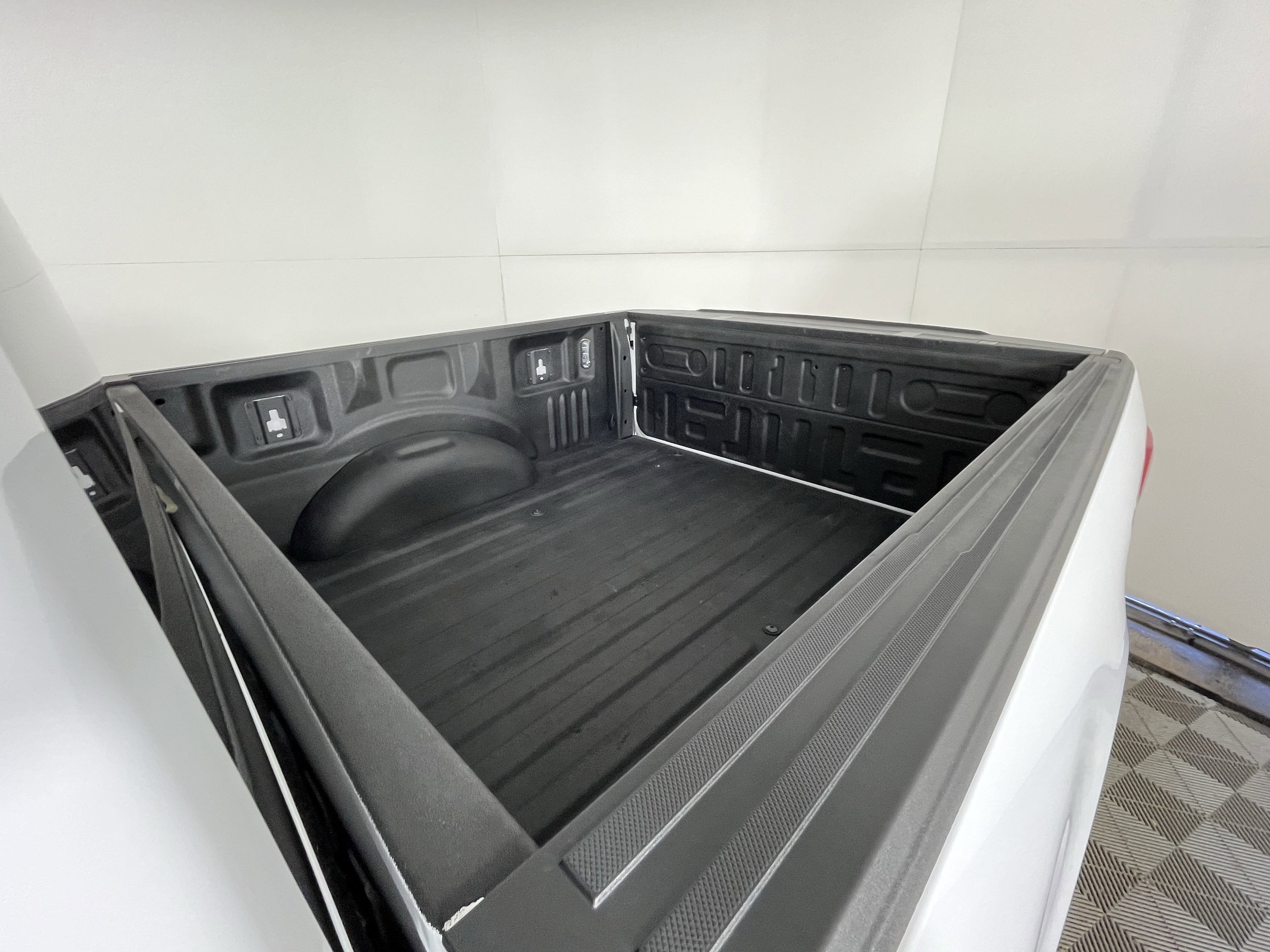 2023 Ford F-150 Base