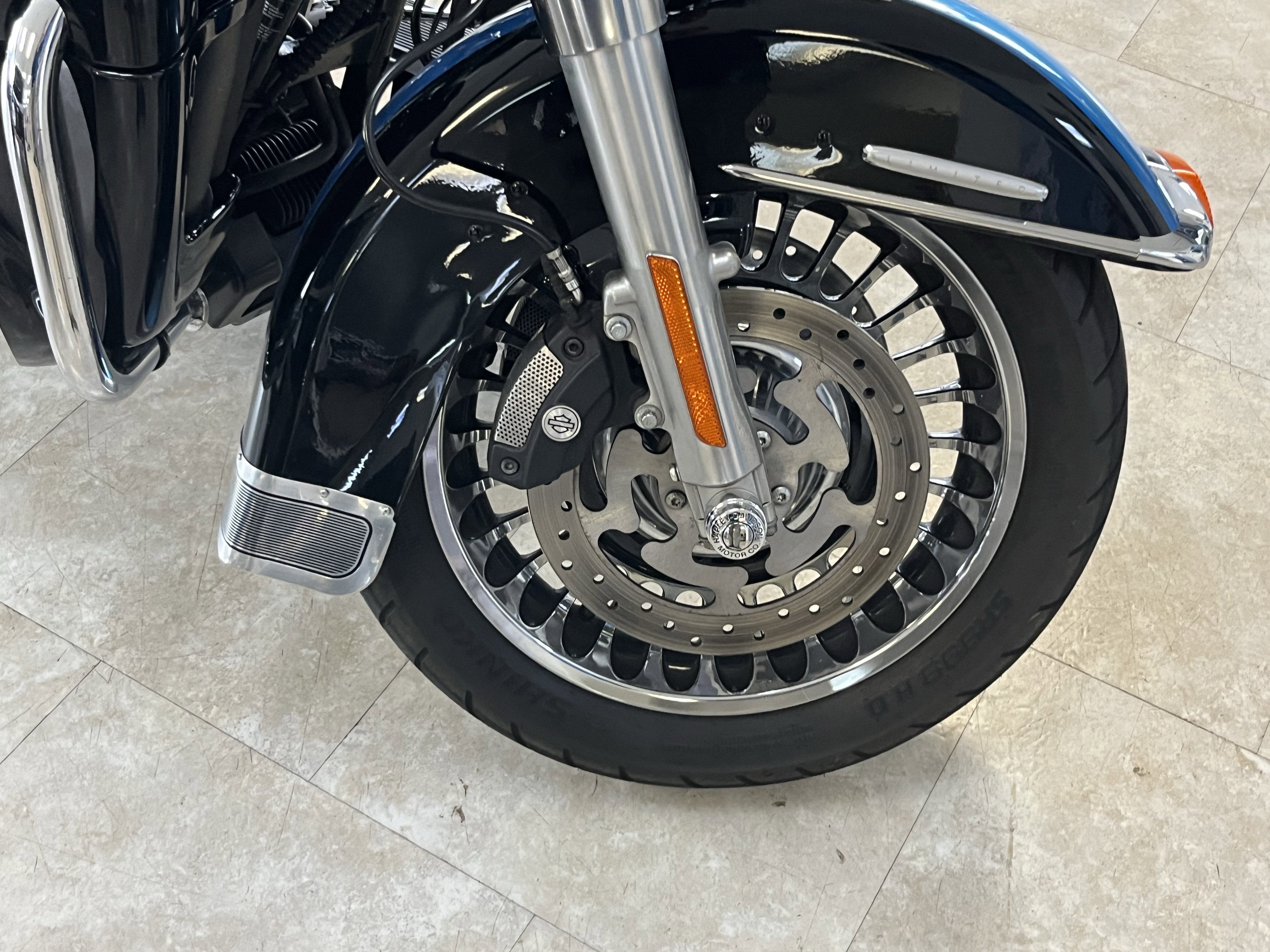 2011 harley-davidson ultra classic limited Base