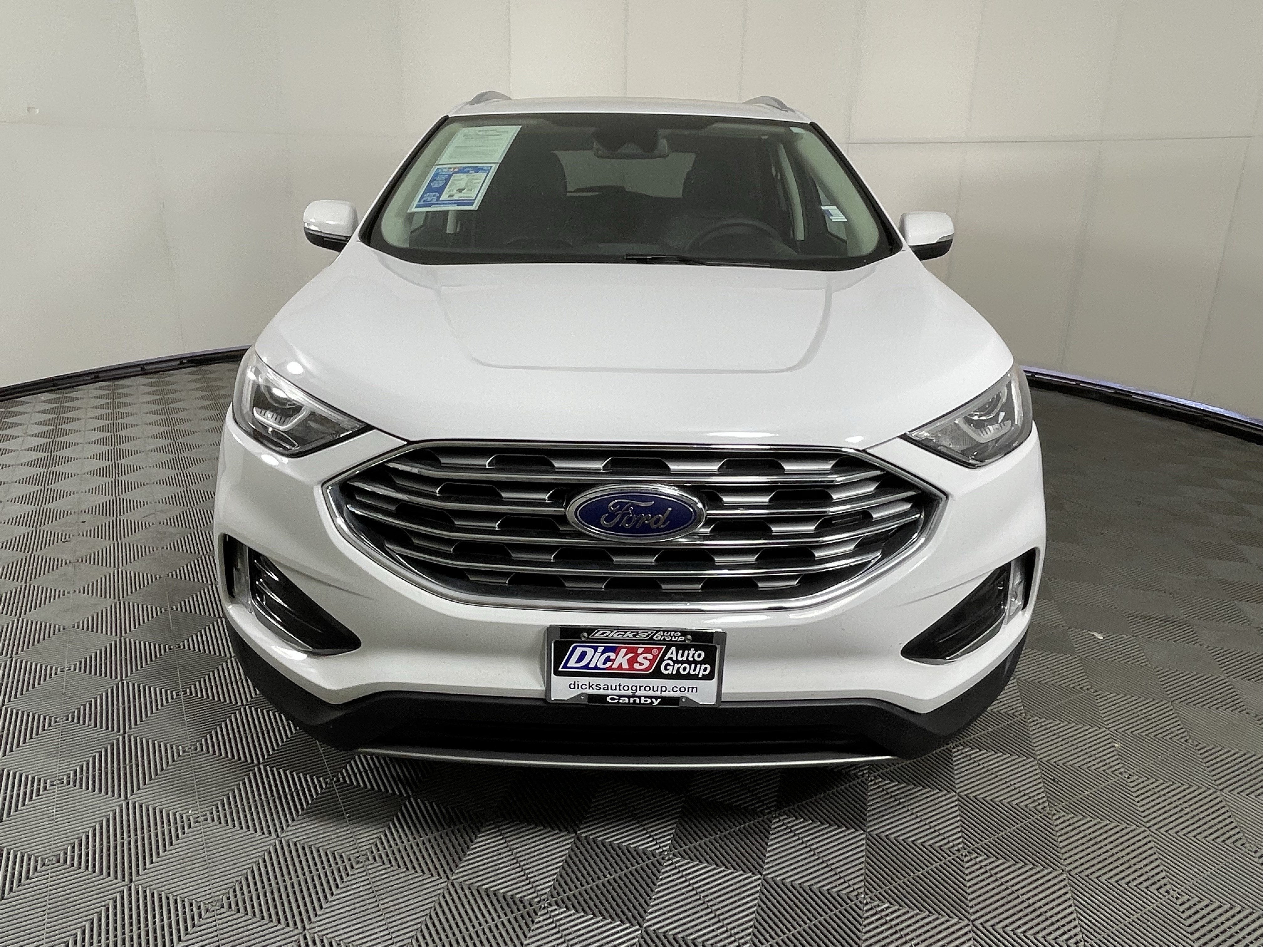 2020 Ford Edge Base