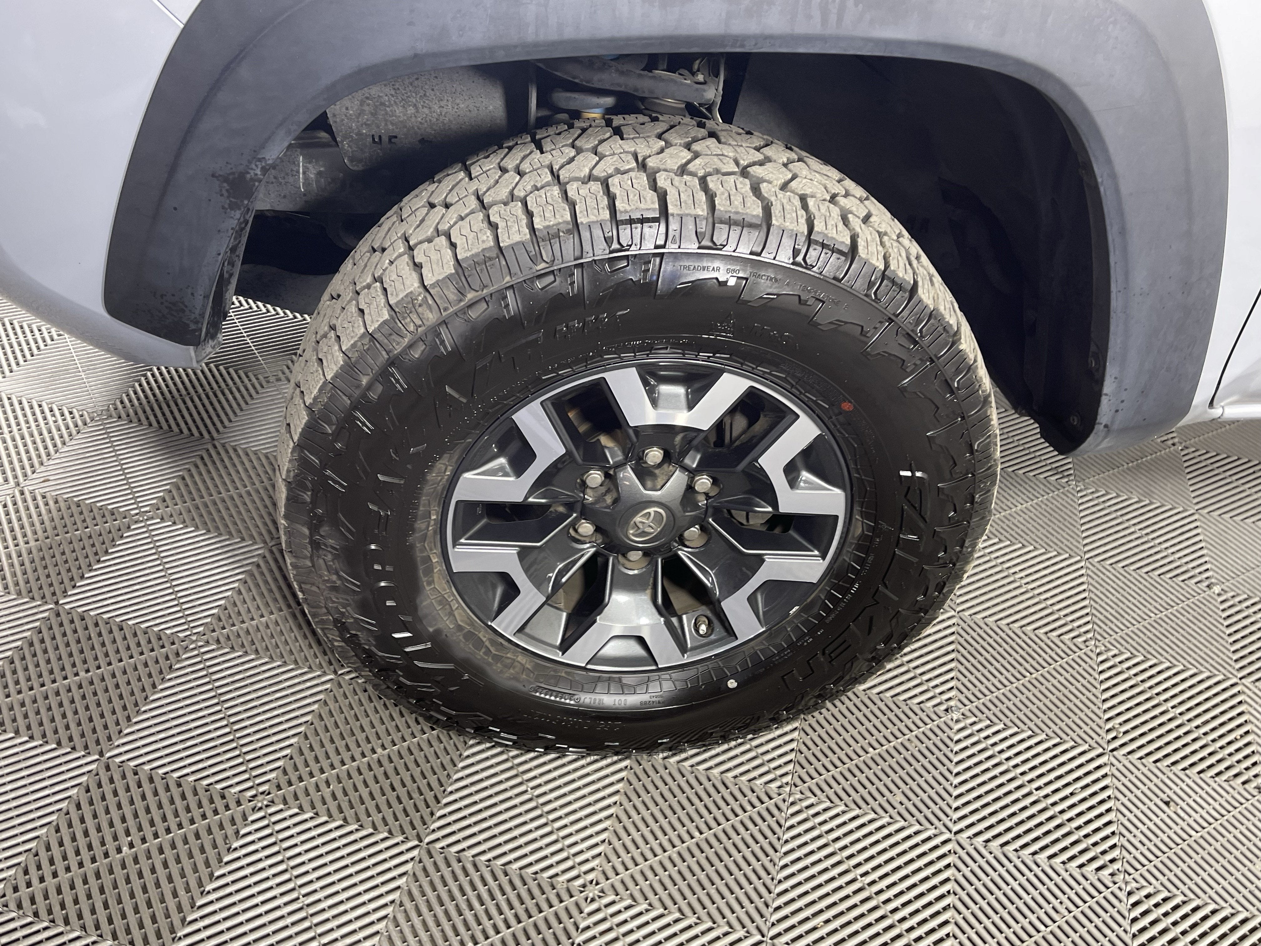 2020 Toyota Tacoma 4WD SR5