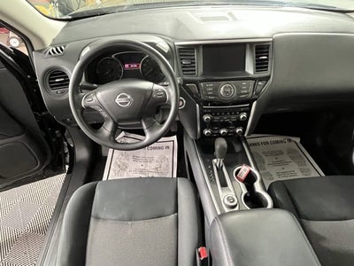 2019 Nissan Pathfinder S