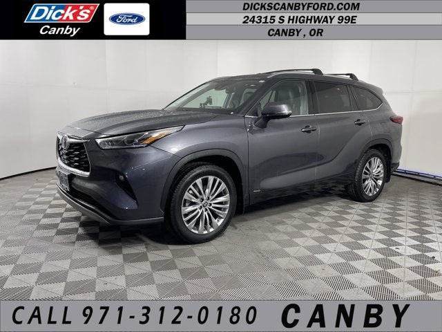 2023 Toyota Highlander Hybrid Platinum