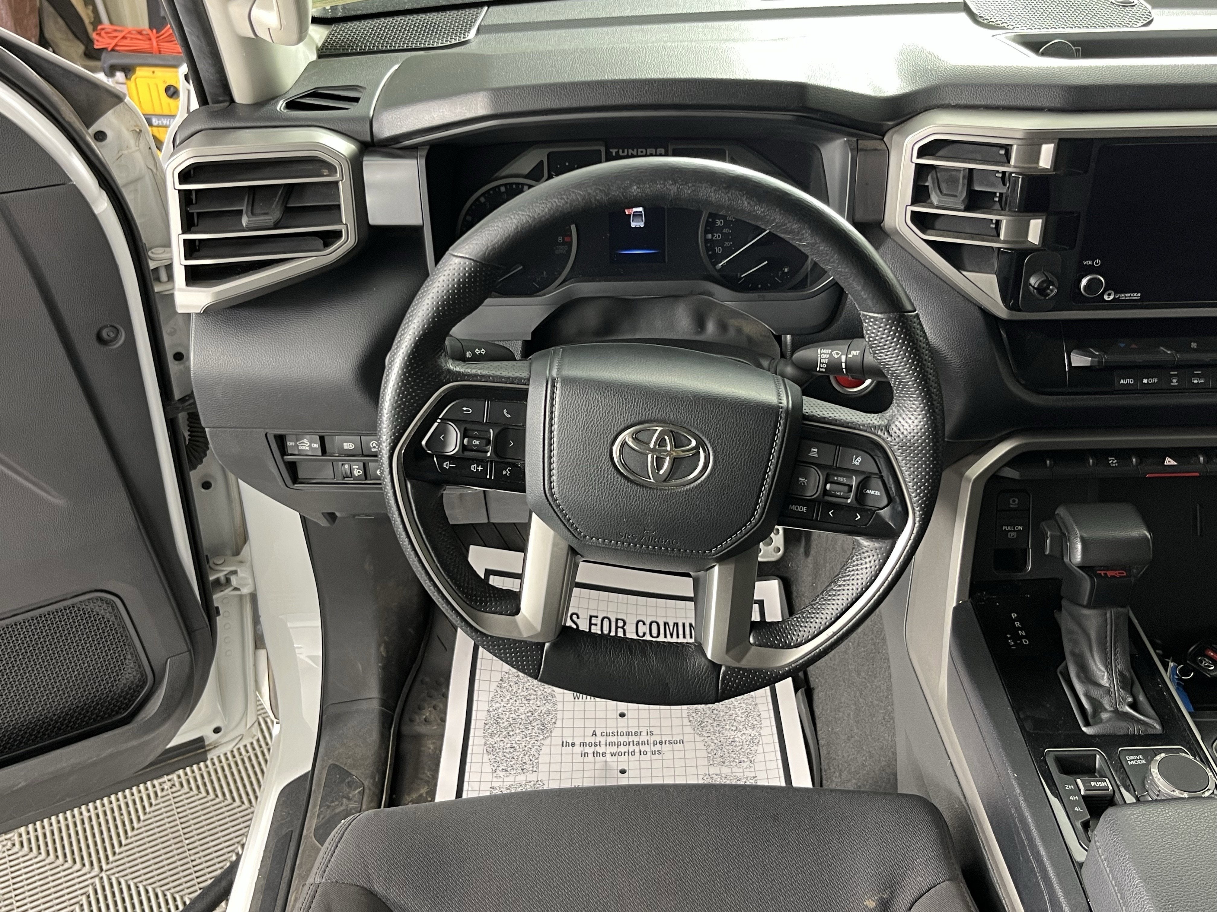 2022 Toyota Tundra 4WD SR5