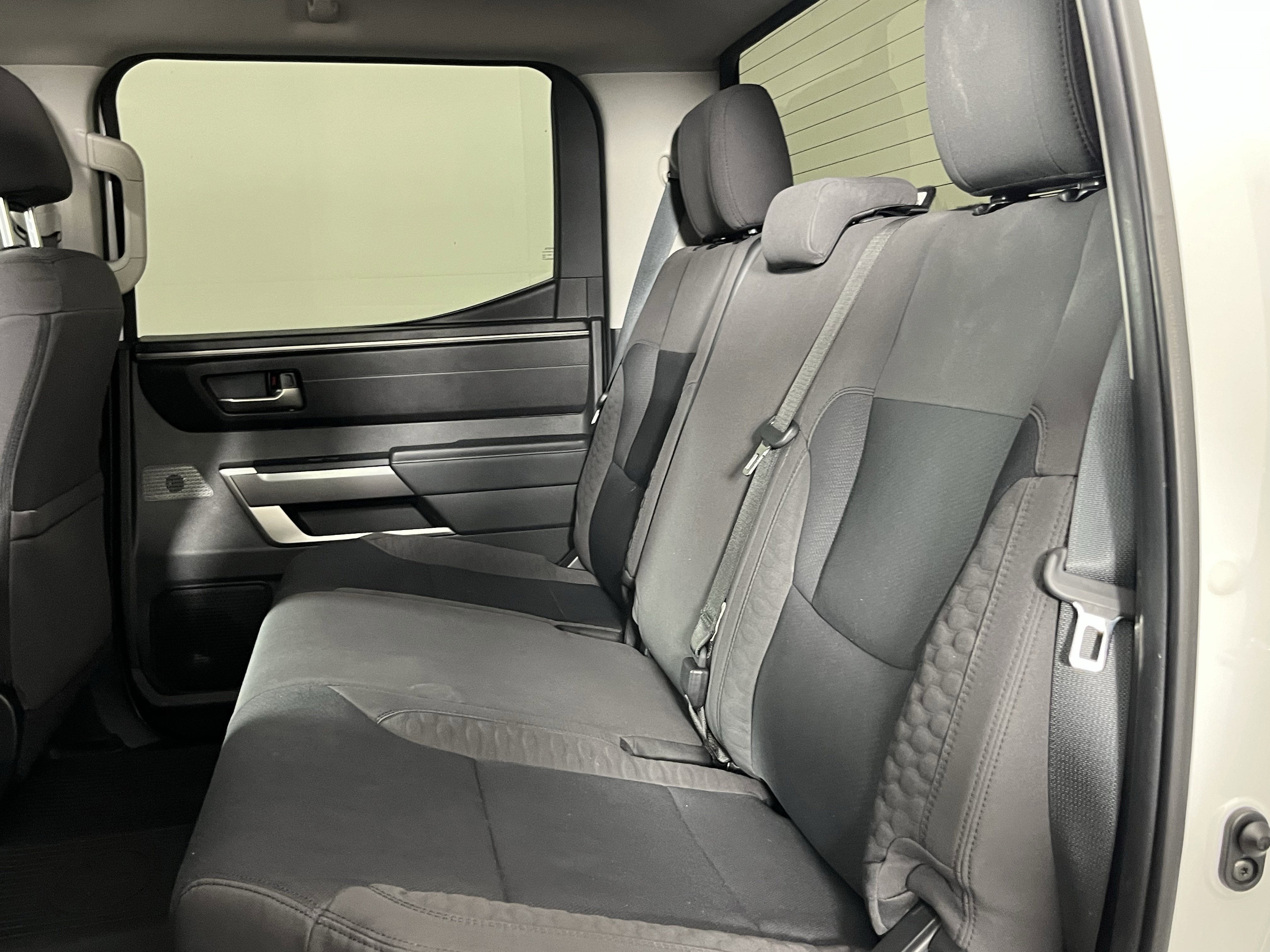 2022 Toyota Tundra 4WD SR5