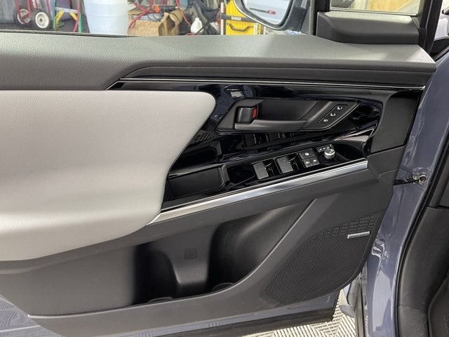 2023 Subaru Solterra Touring