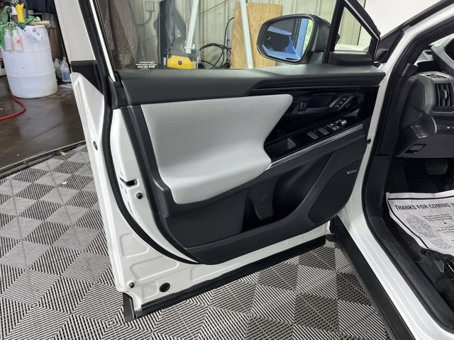 2023 Subaru Solterra Touring