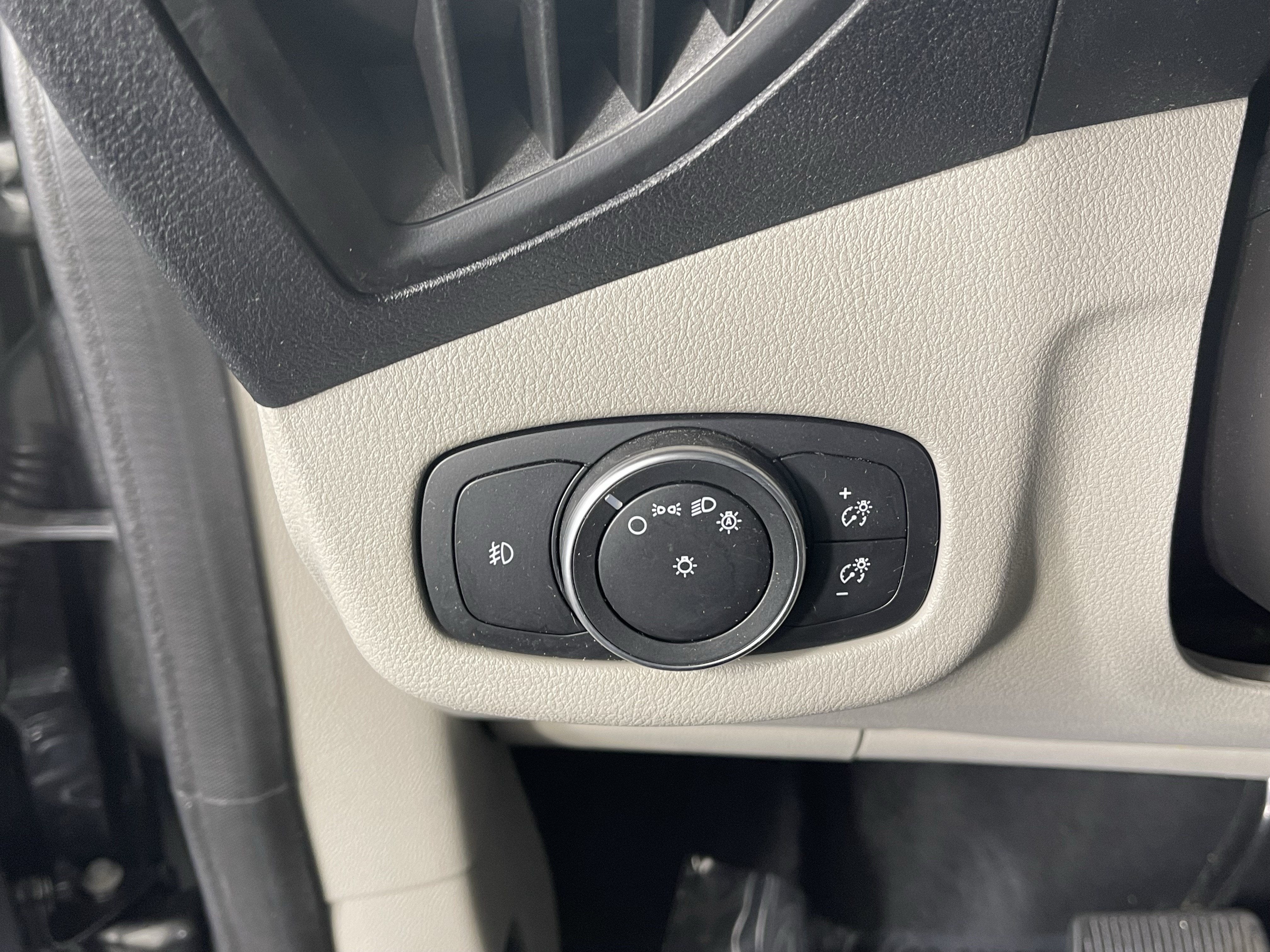 2019 Ford Transit Connect Wagon Titanium