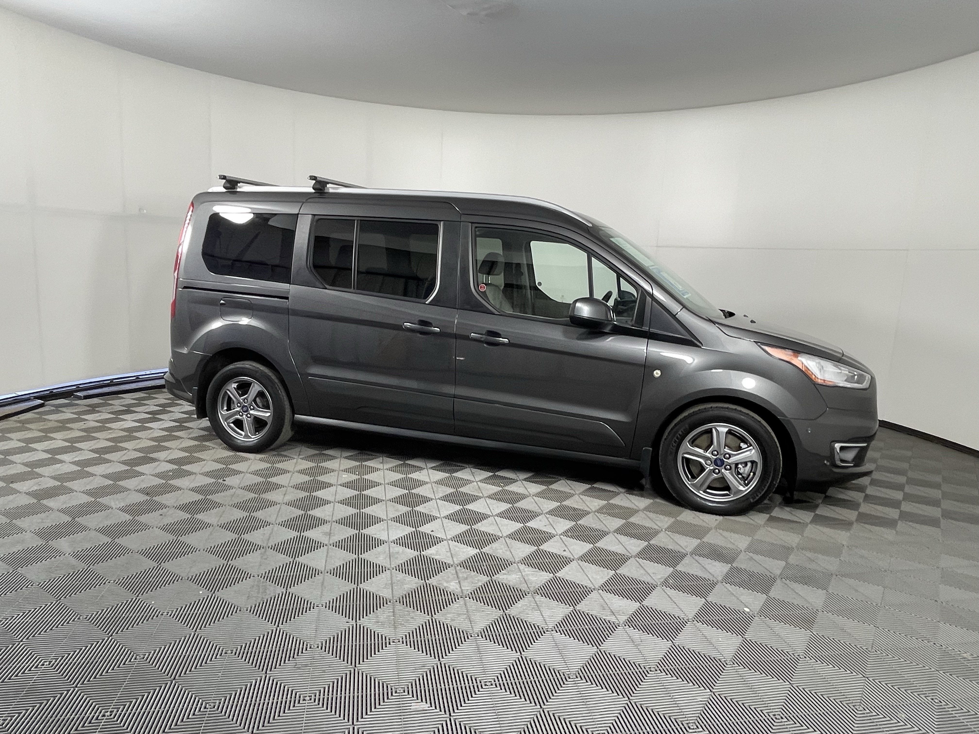 2019 Ford Transit Connect Wagon Titanium