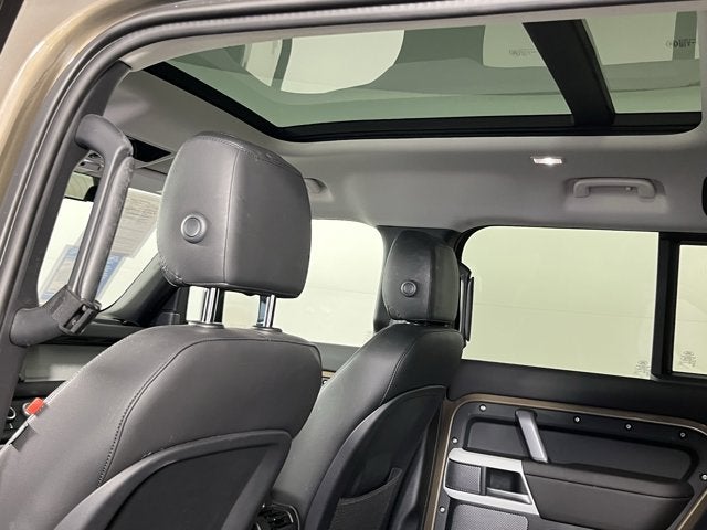 2024 Land Rover Defender X-Dynamic SE