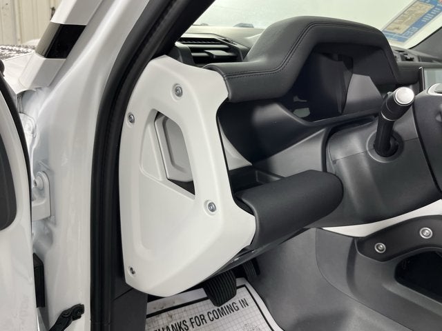 2025 Land Rover Defender S