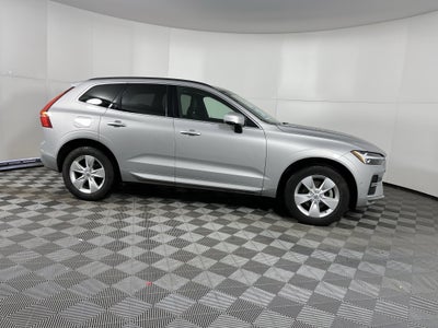 2022 Volvo XC60 Momentum