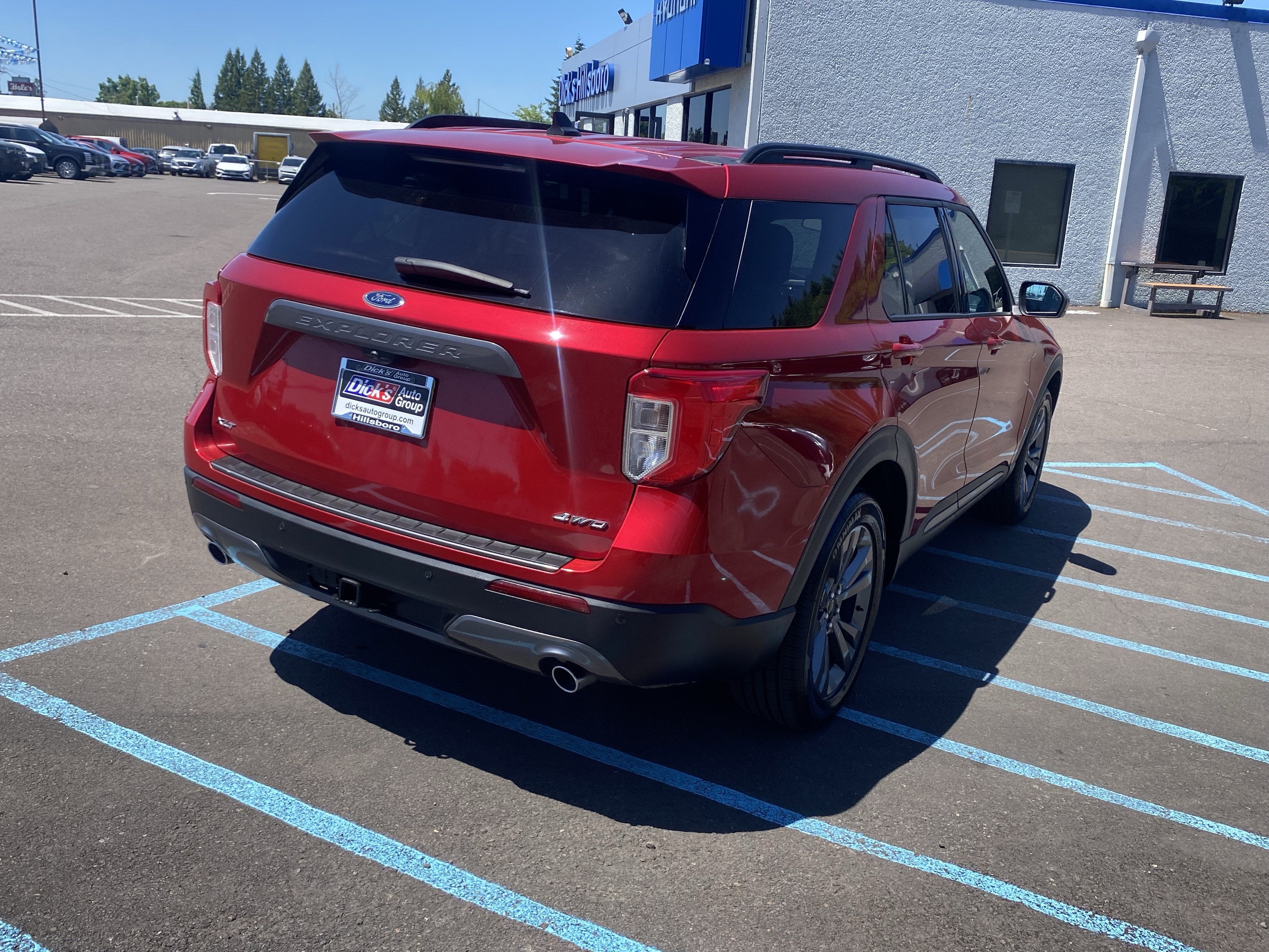 2023 Ford Explorer XLT
