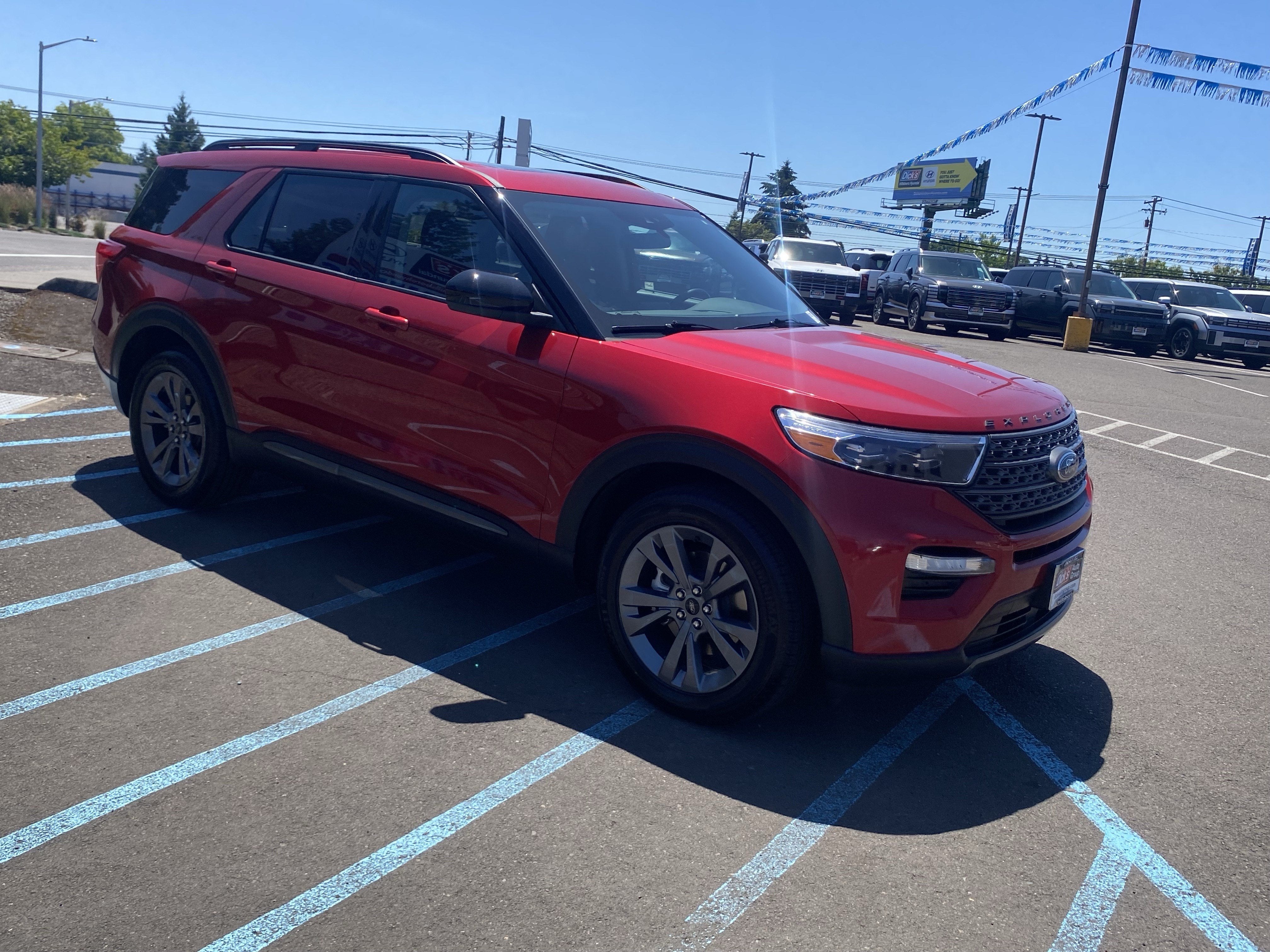 2023 Ford Explorer XLT