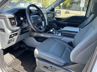 2024 Ford F-150 Lightning Flash