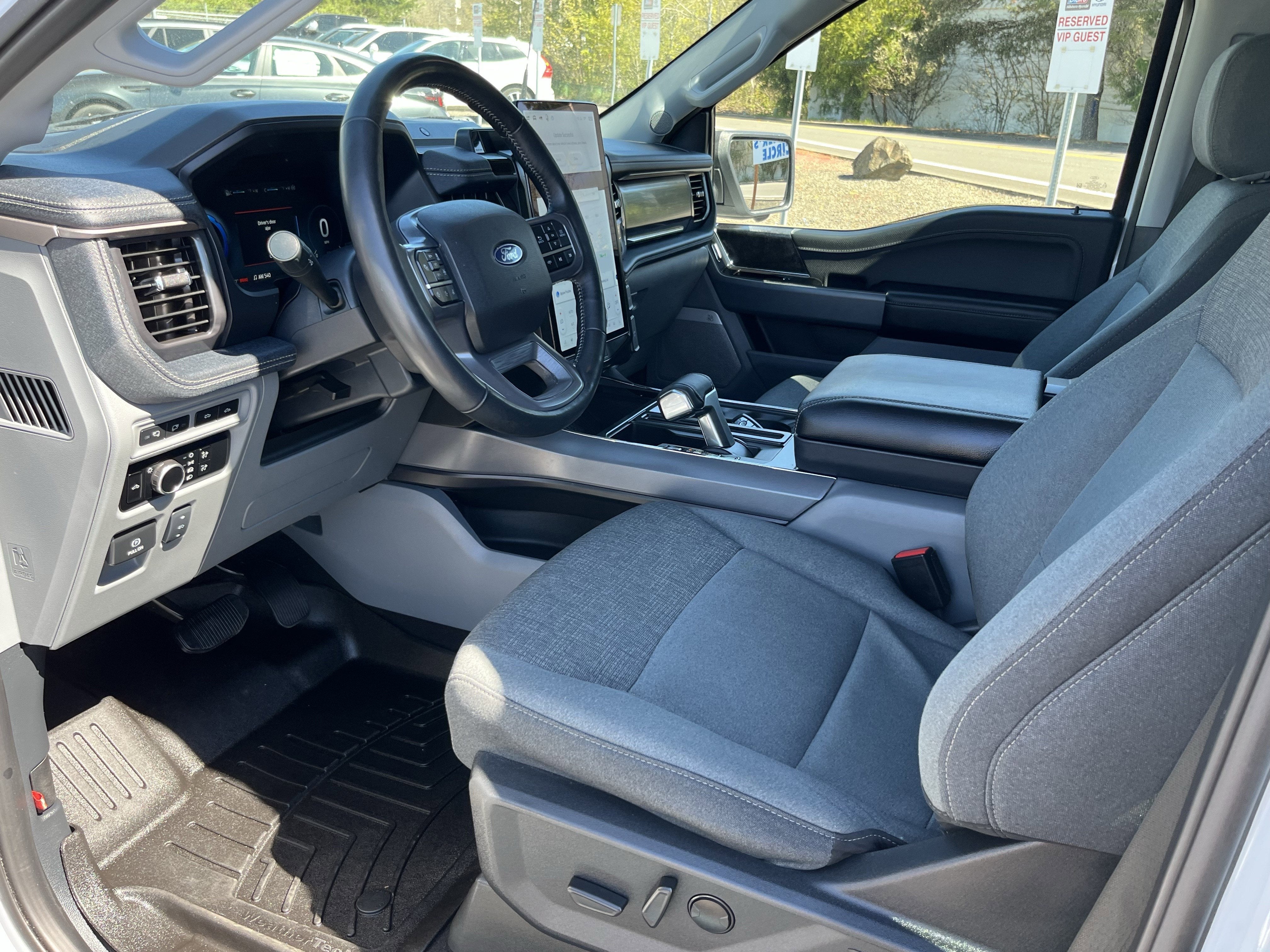2024 Ford F-150 Lightning Flash