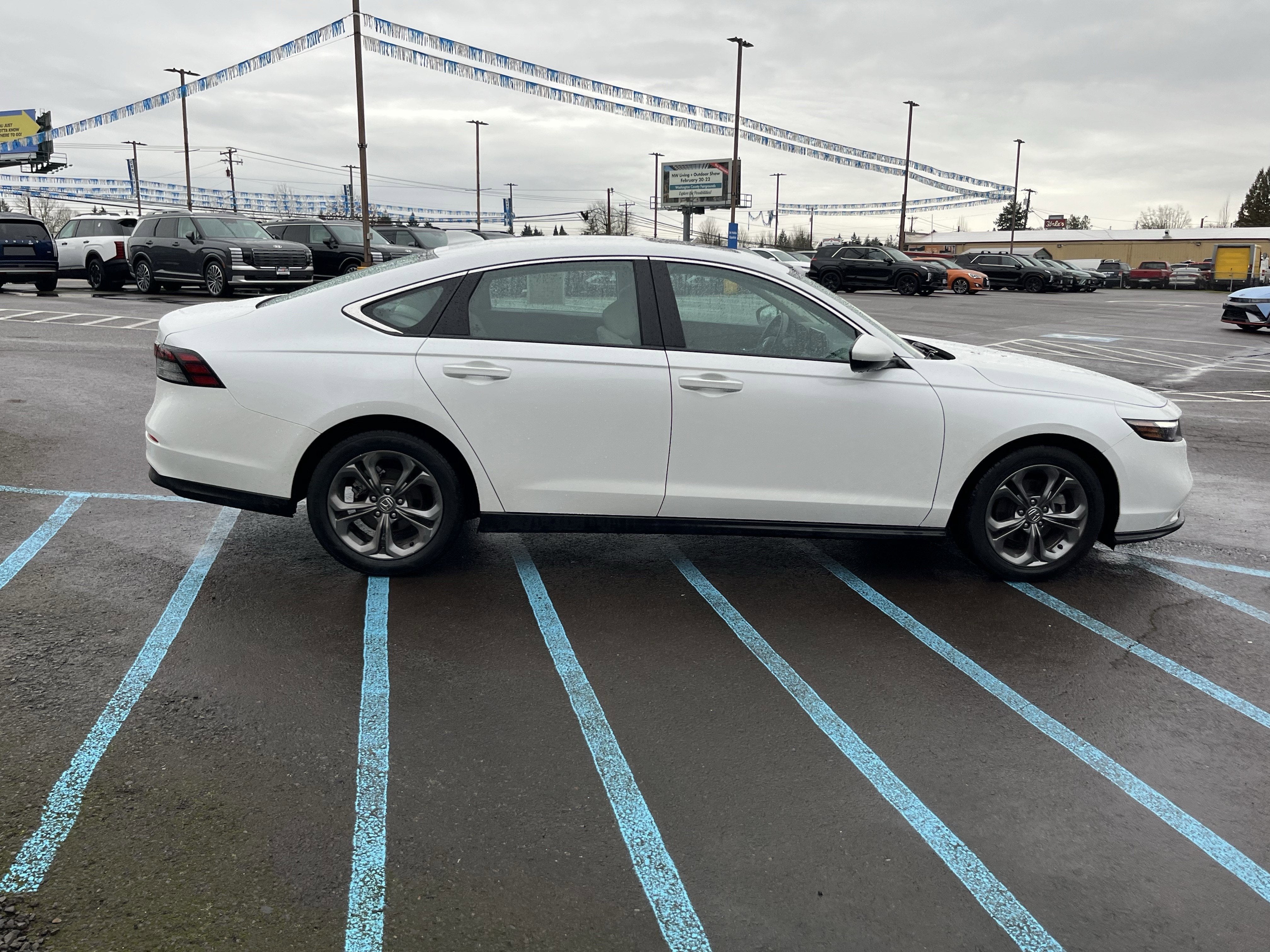 2023 Honda Accord Sedan EX