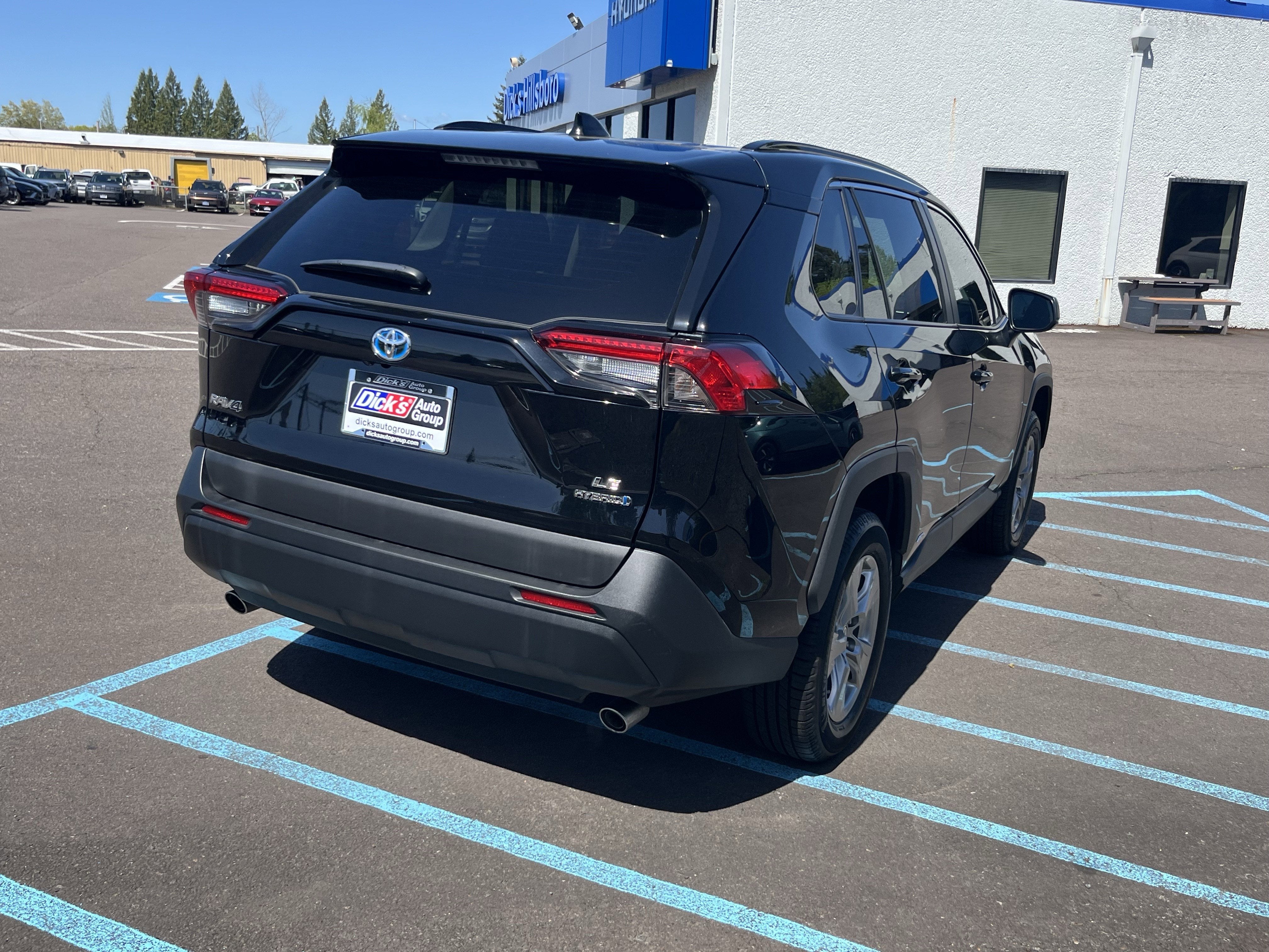 2024 Toyota RAV4 Hybrid LE