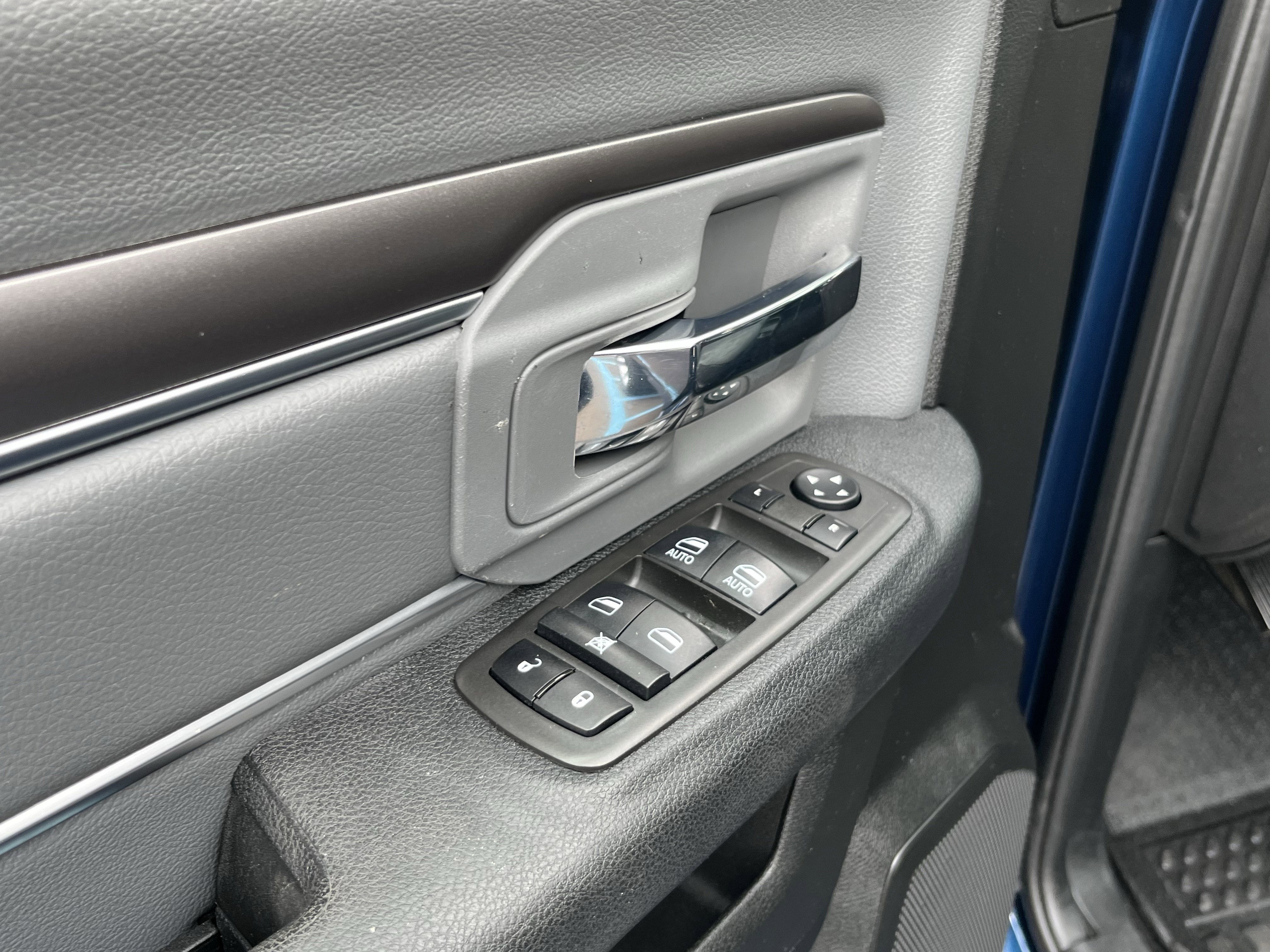 2021 RAM 1500 Classic SLT