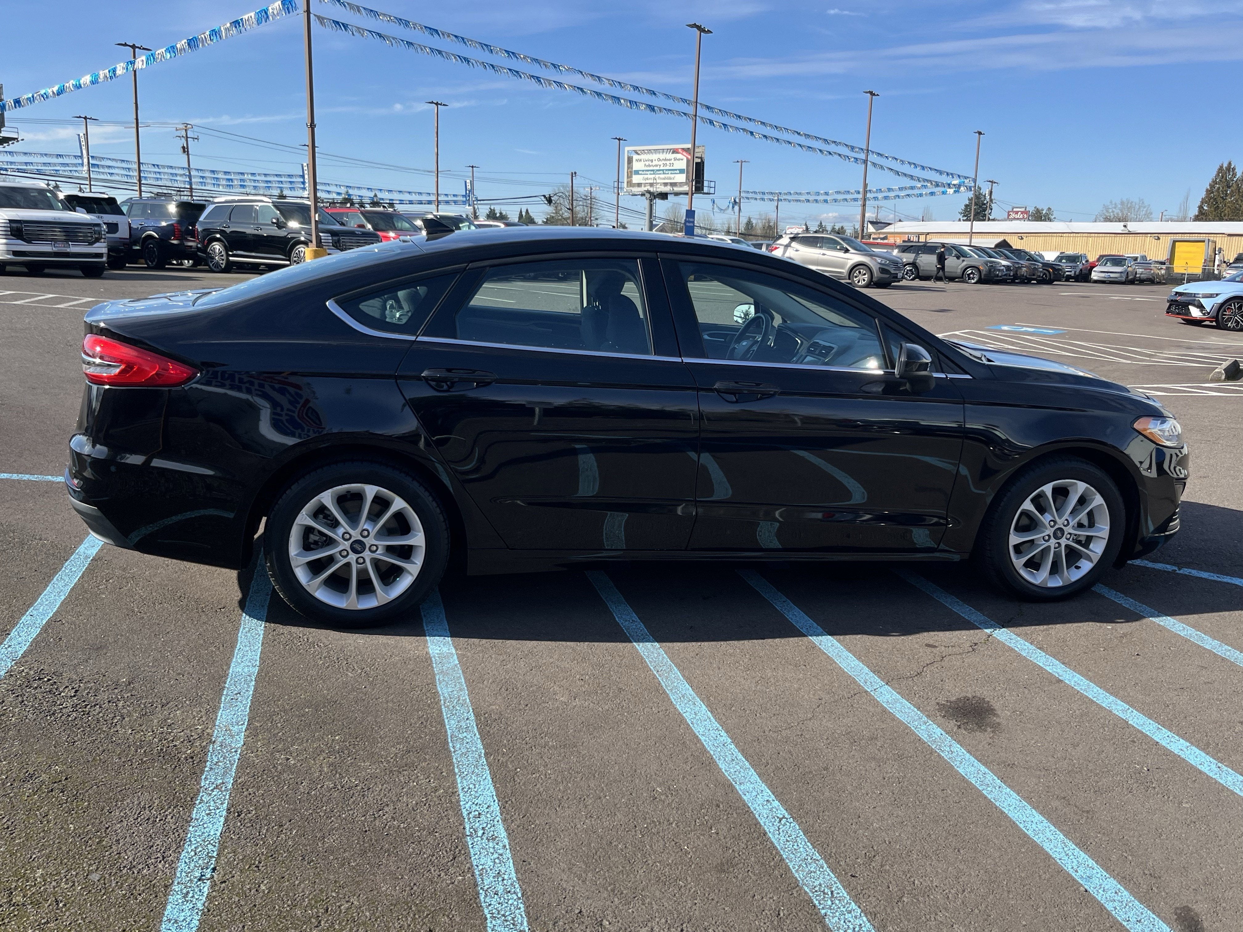 2020 Ford Fusion Hybrid SE