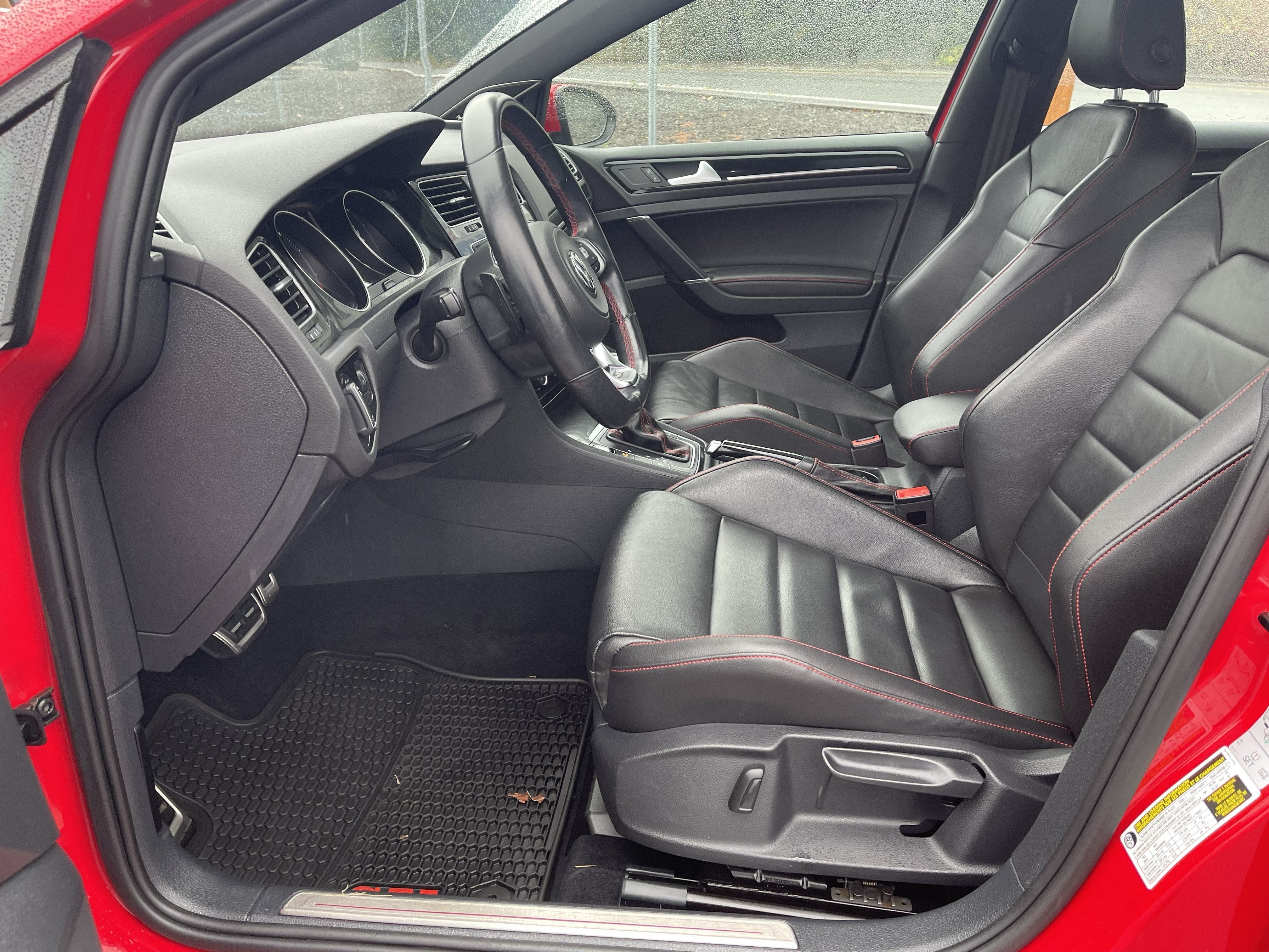 2016 Volkswagen Golf GTI S w/Performance Pkg