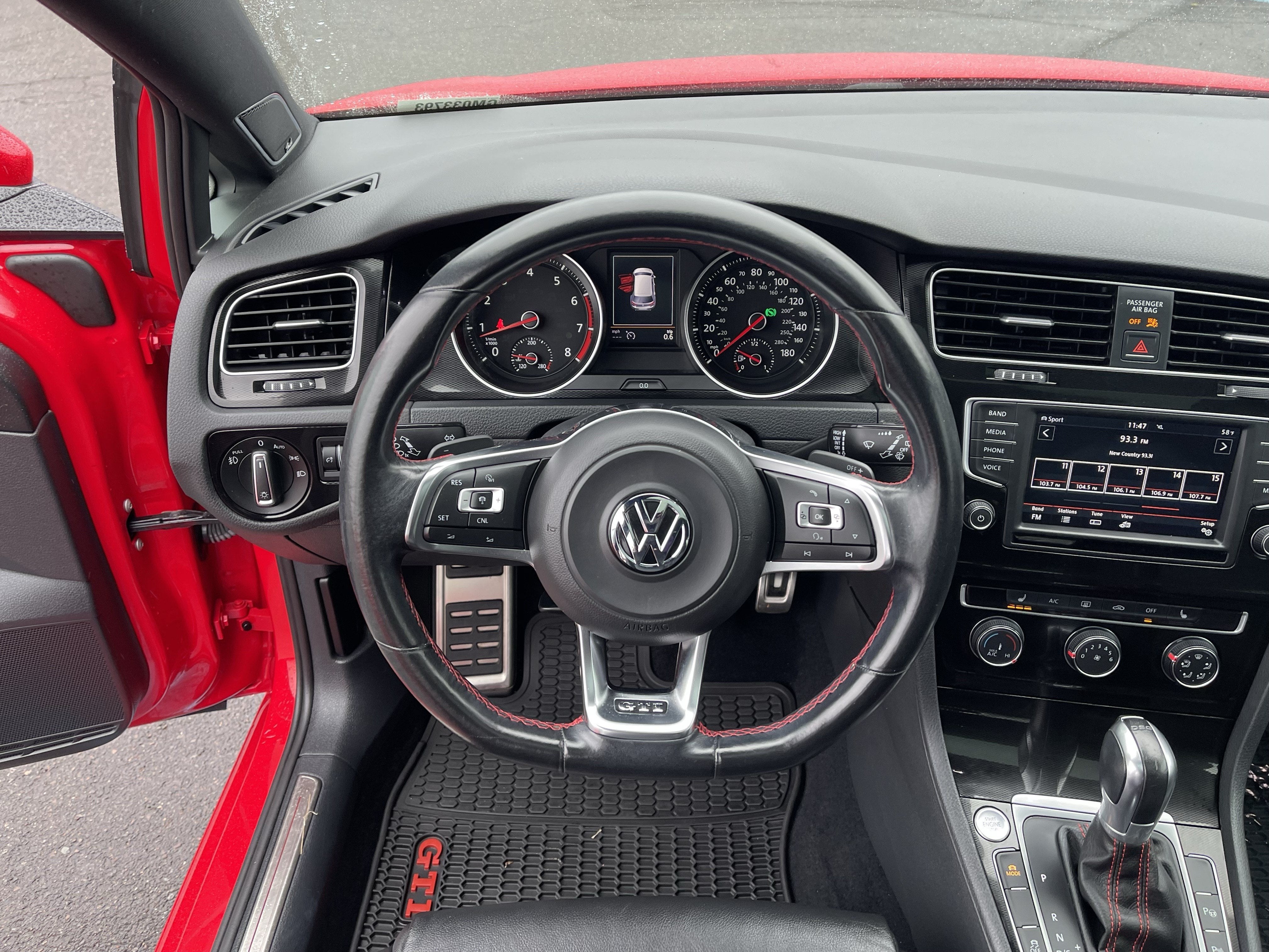 2016 Volkswagen Golf GTI S w/Performance Pkg