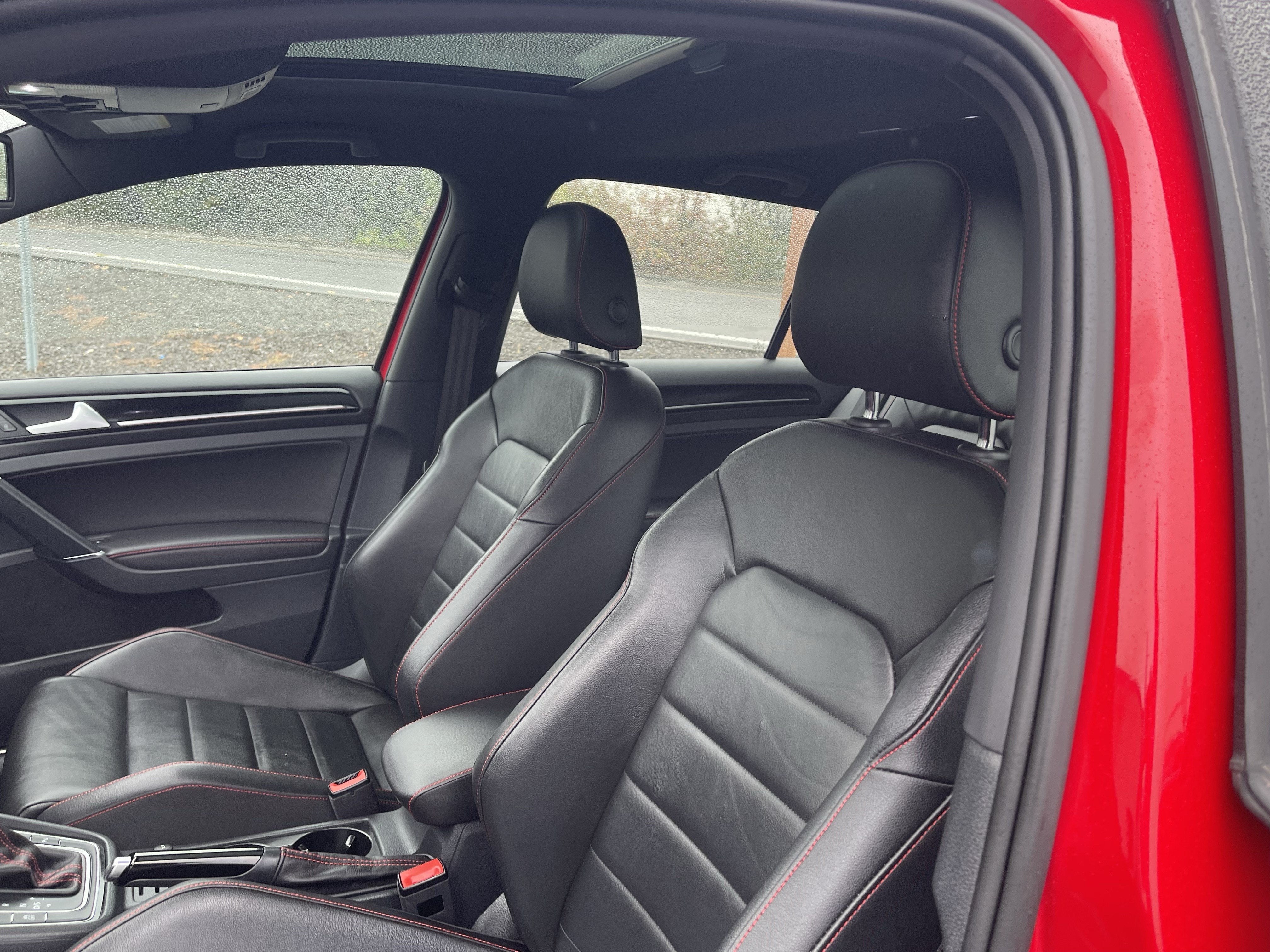 2016 Volkswagen Golf GTI S w/Performance Pkg