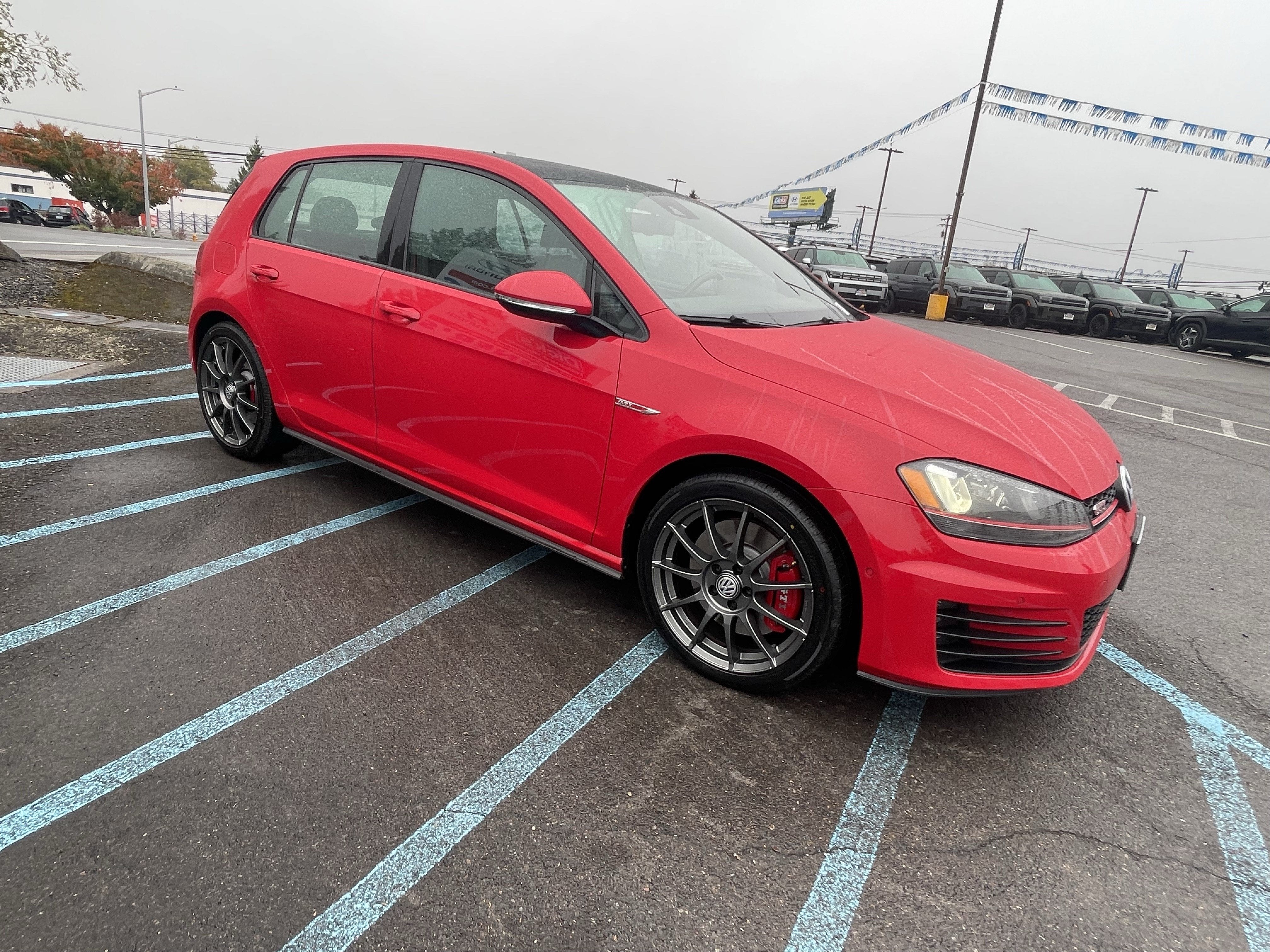 2016 Volkswagen Golf GTI S w/Performance Pkg