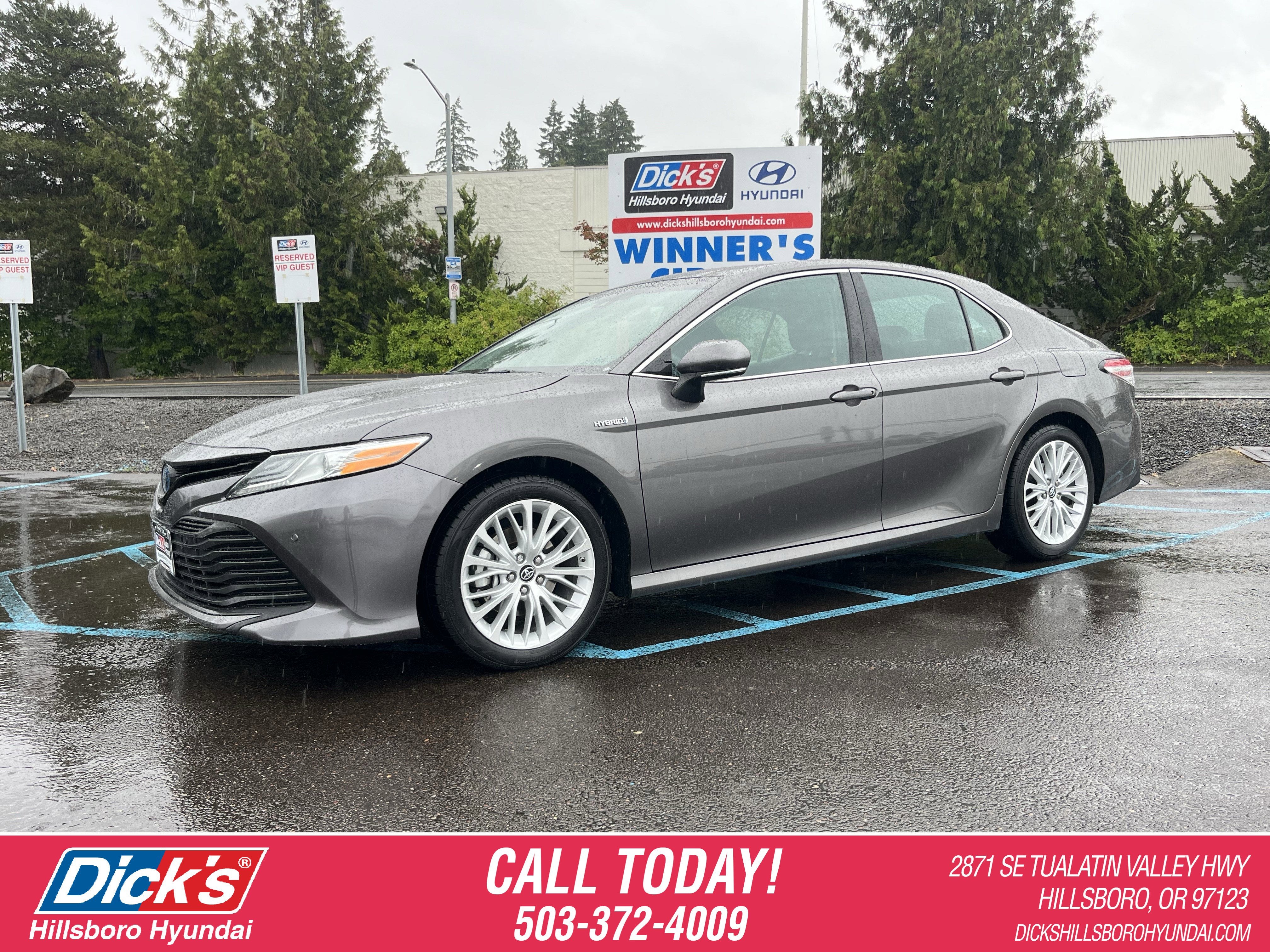 2018 Toyota Camry Hybrid LE