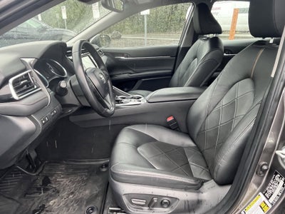 2018 Toyota Camry Hybrid LE