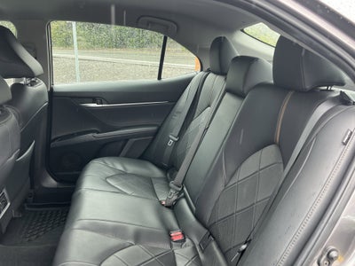 2018 Toyota Camry Hybrid LE
