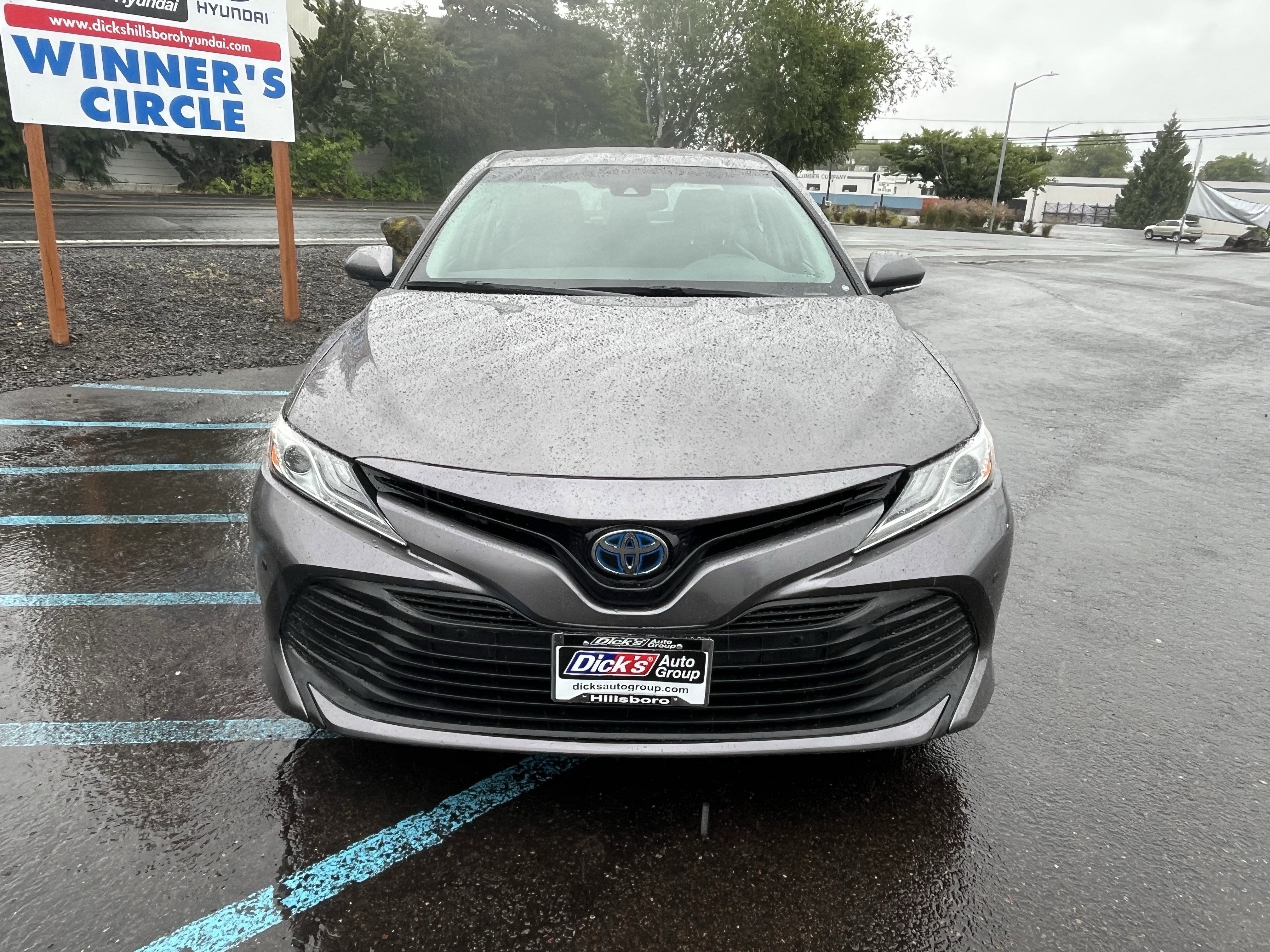 2018 Toyota Camry Hybrid LE