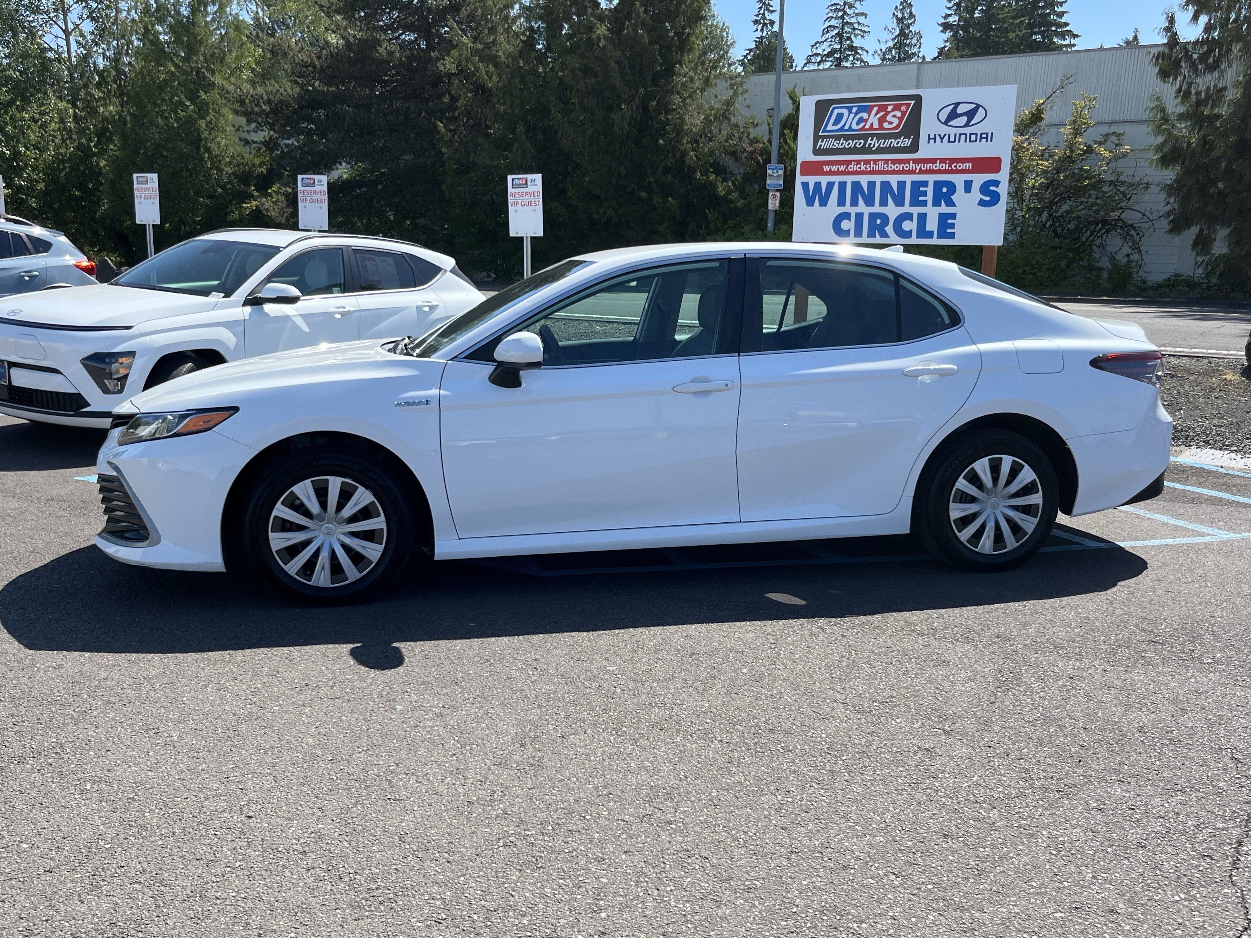 2021 Toyota Camry Hybrid LE