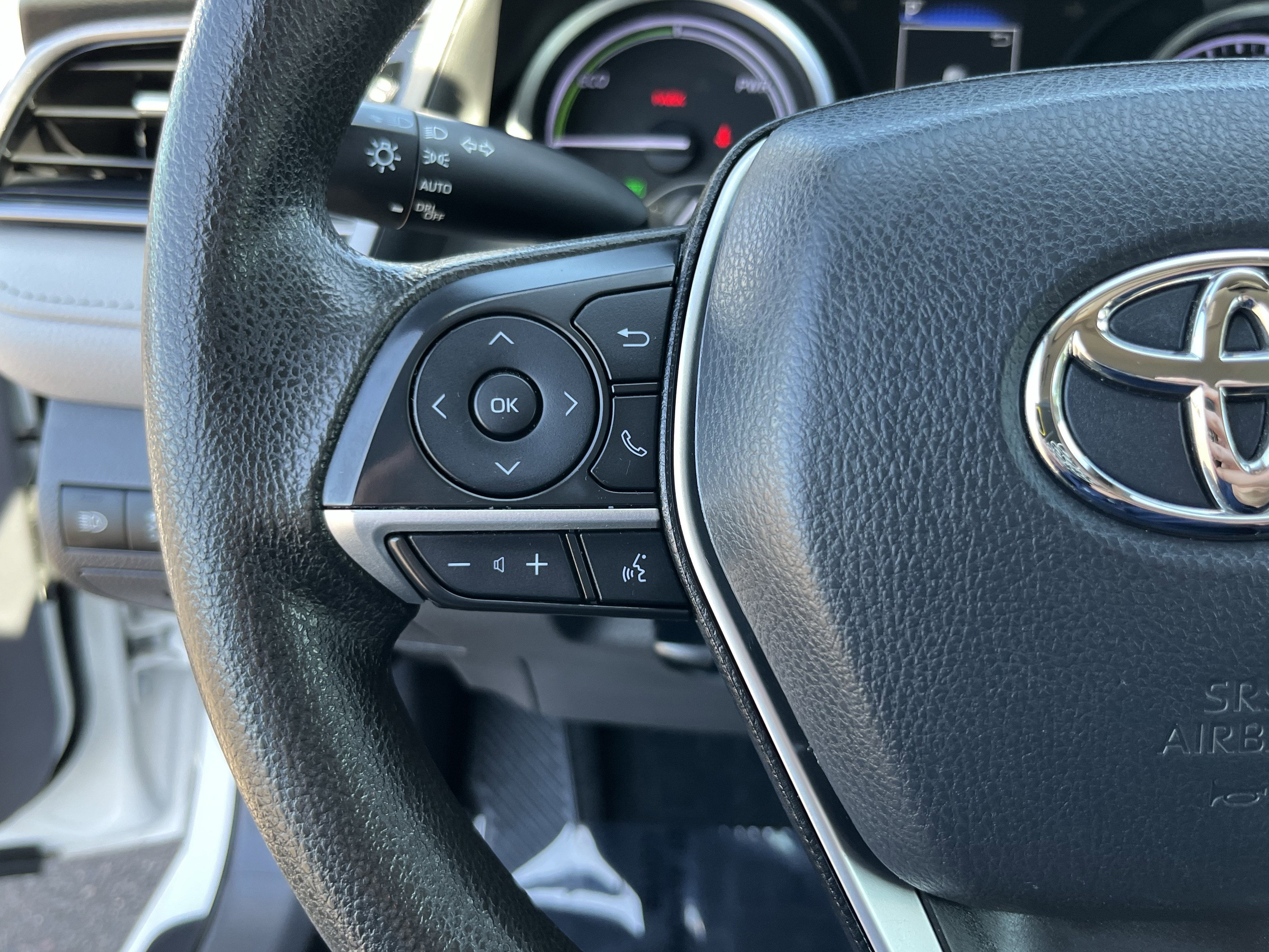 2021 Toyota Camry Hybrid LE