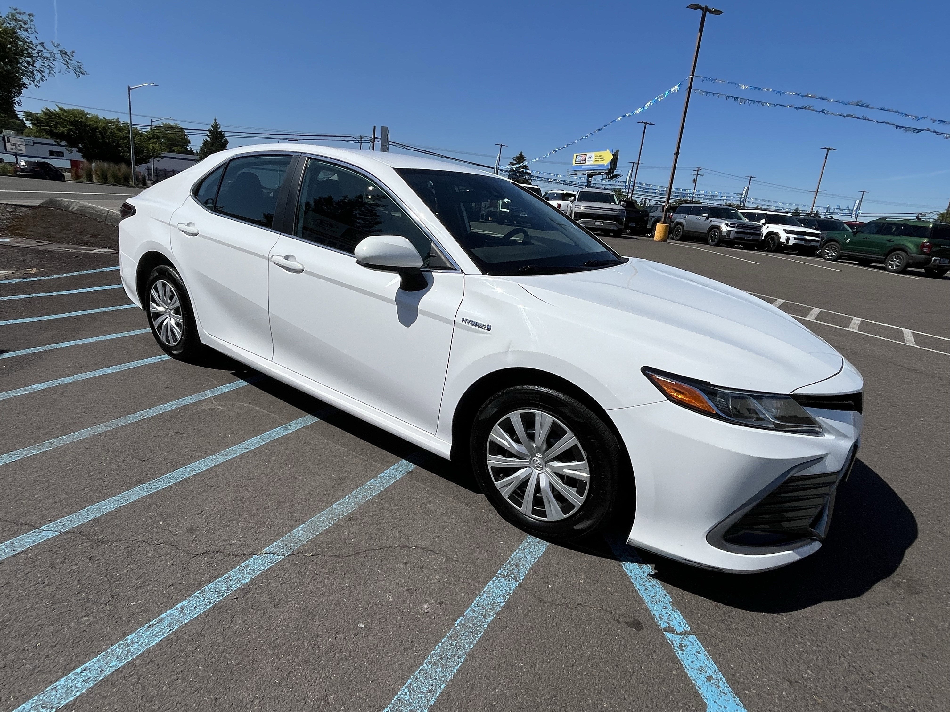 2021 Toyota Camry Hybrid LE