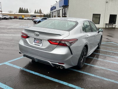 2024 Toyota Camry SE