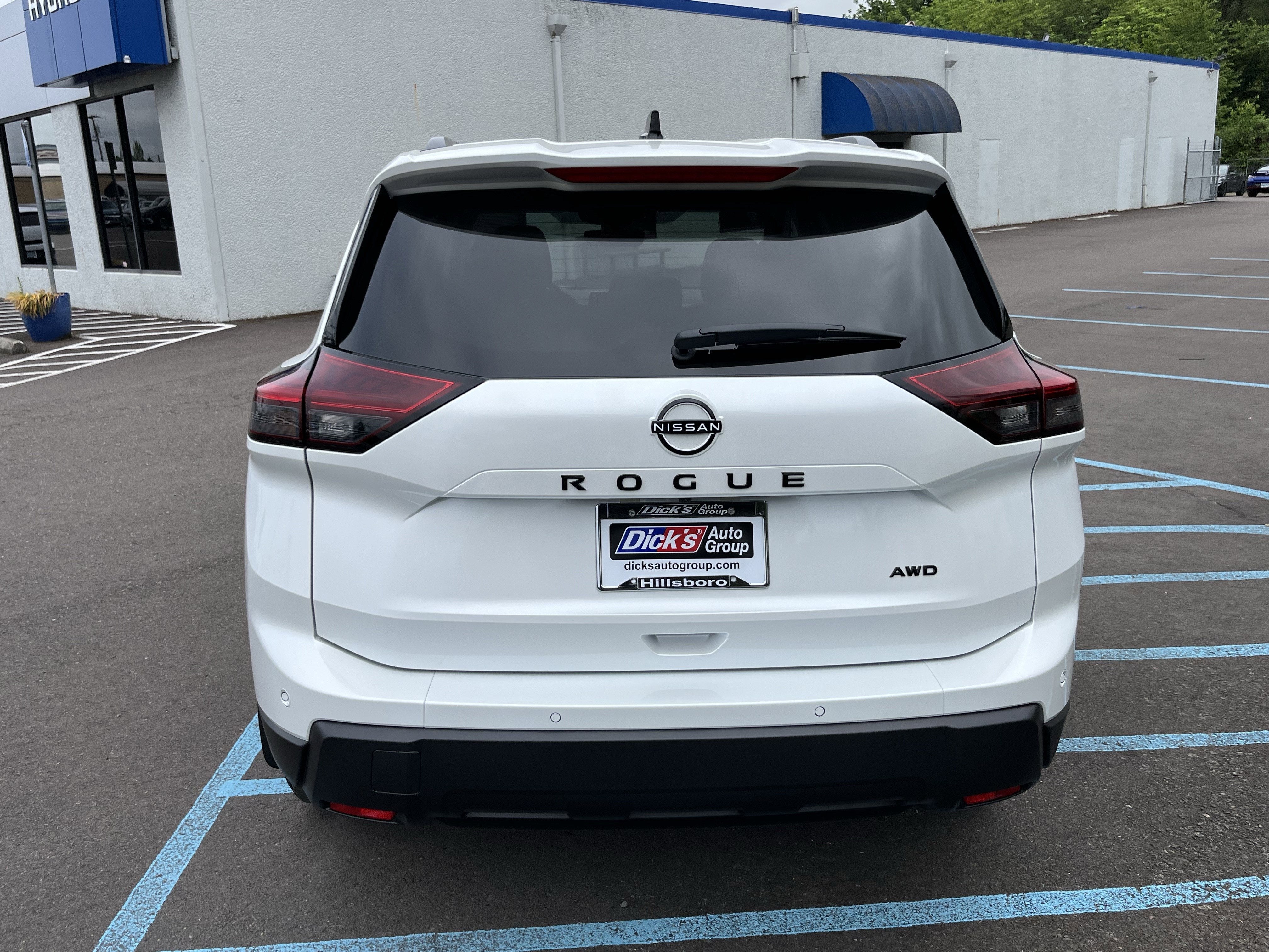 2026 Nissan Rogue Dark Armor