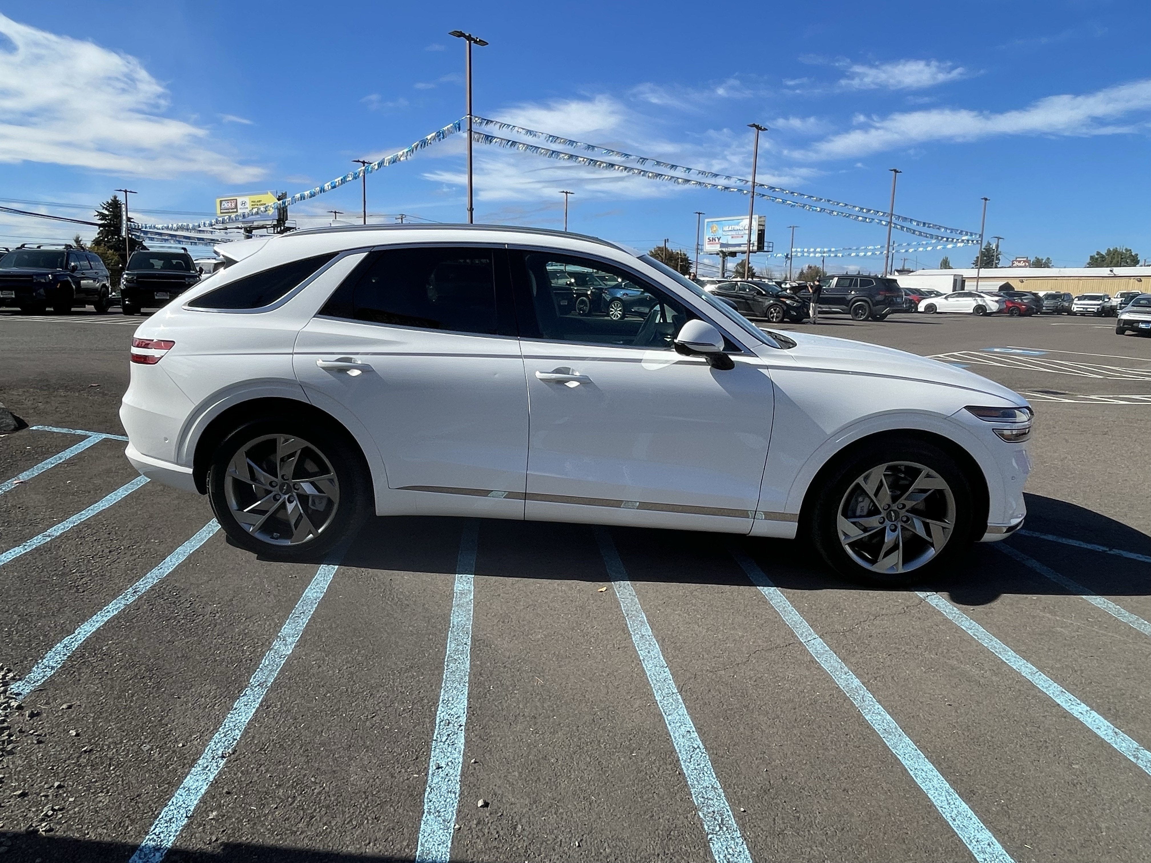 2025 Genesis Electrified GV70 Advanced