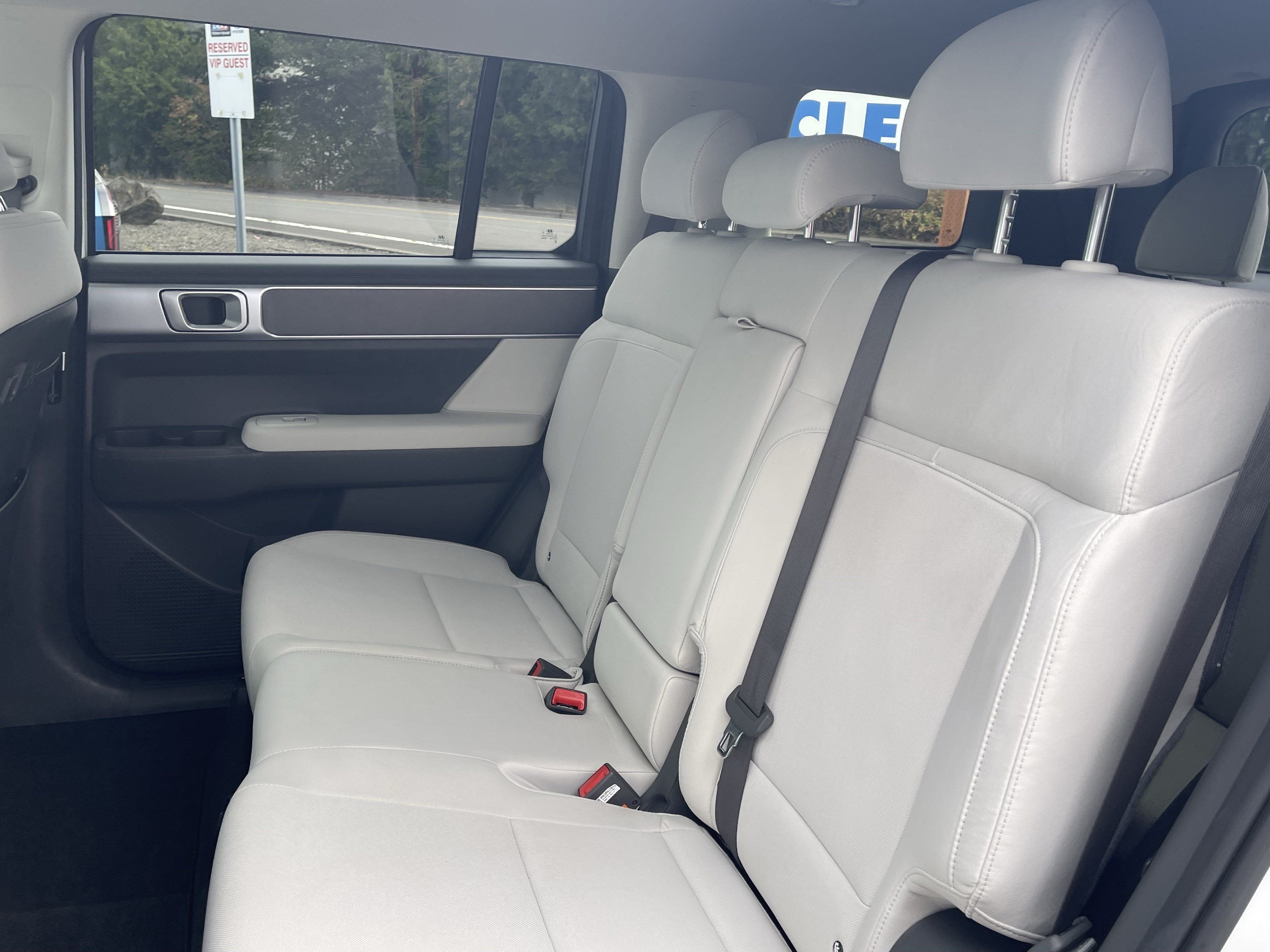 2025 Hyundai Santa Fe SE
