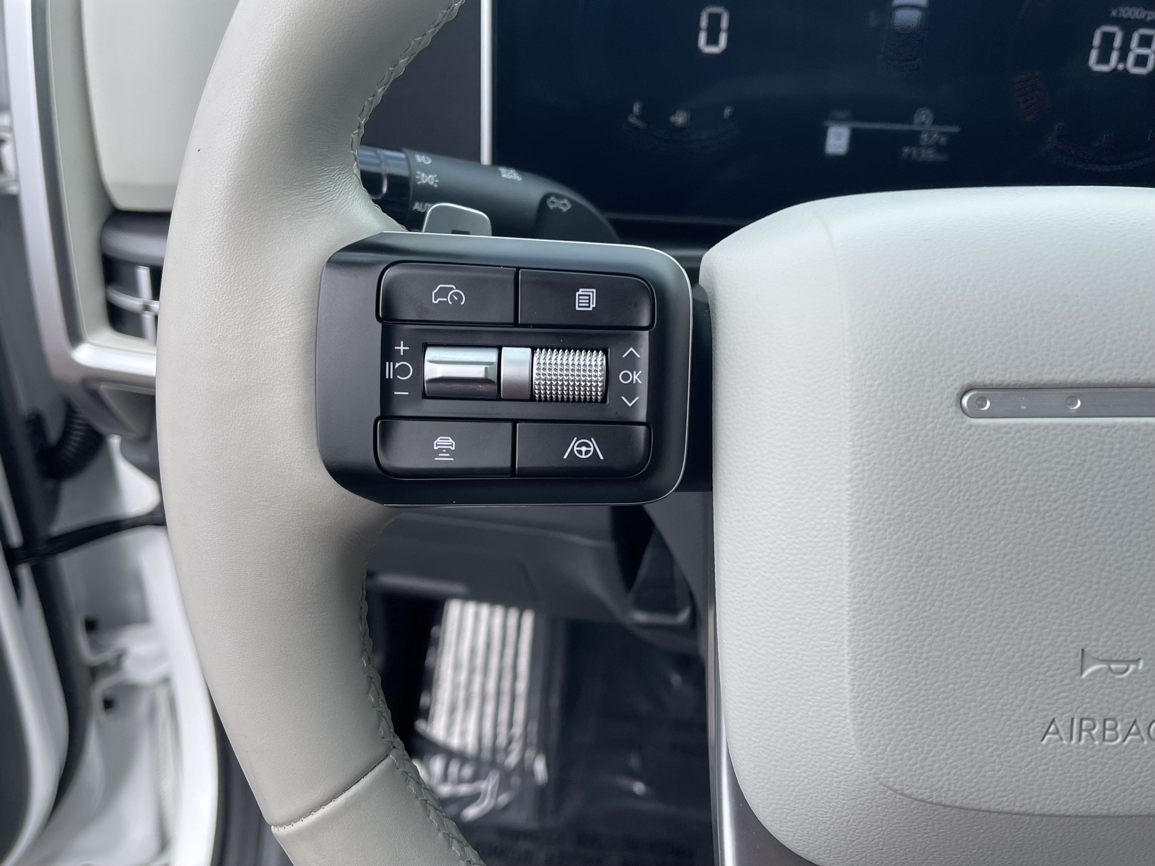 2025 Hyundai Santa Fe SE