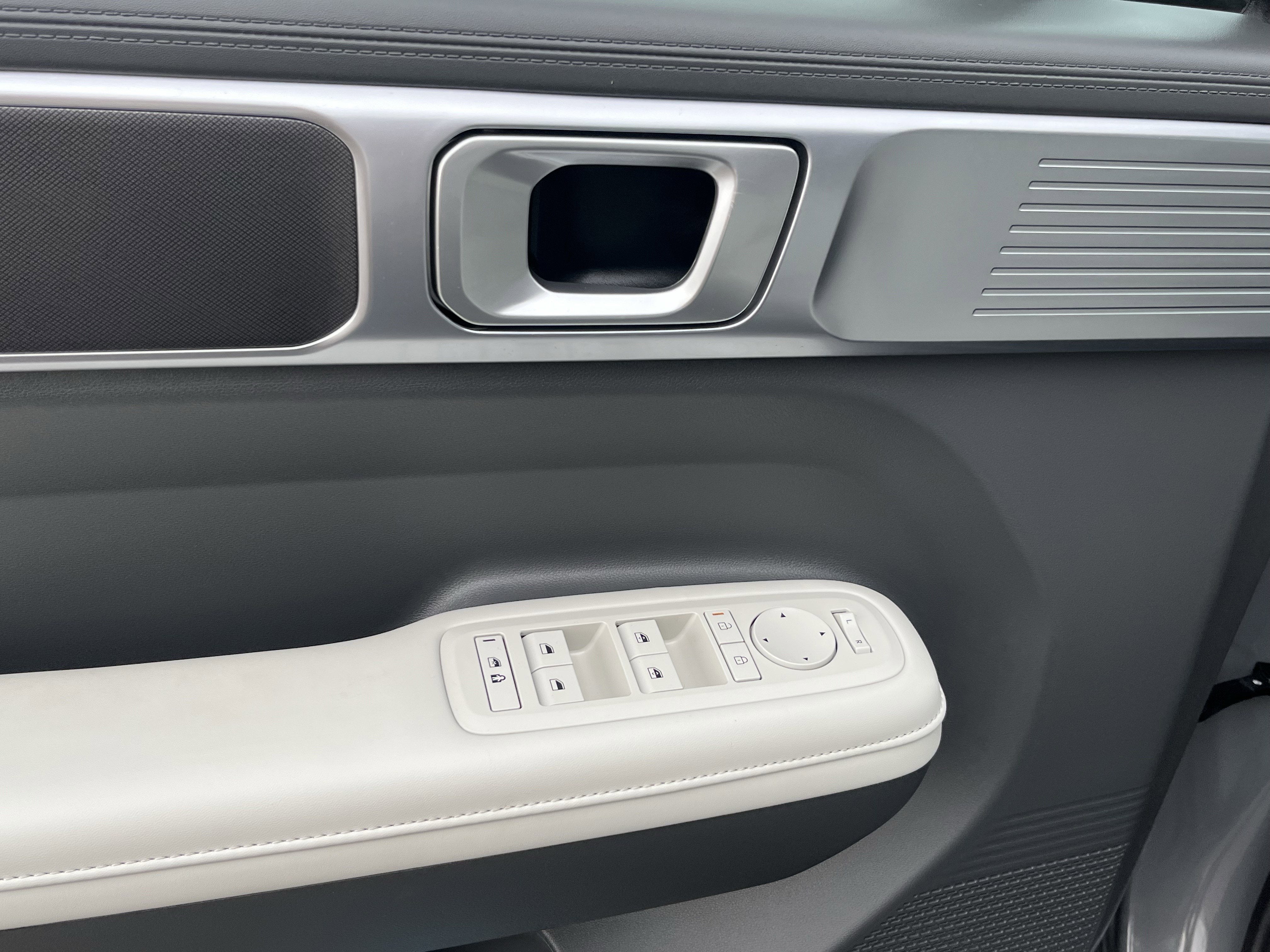 2025 Hyundai Santa Fe Hybrid SEL