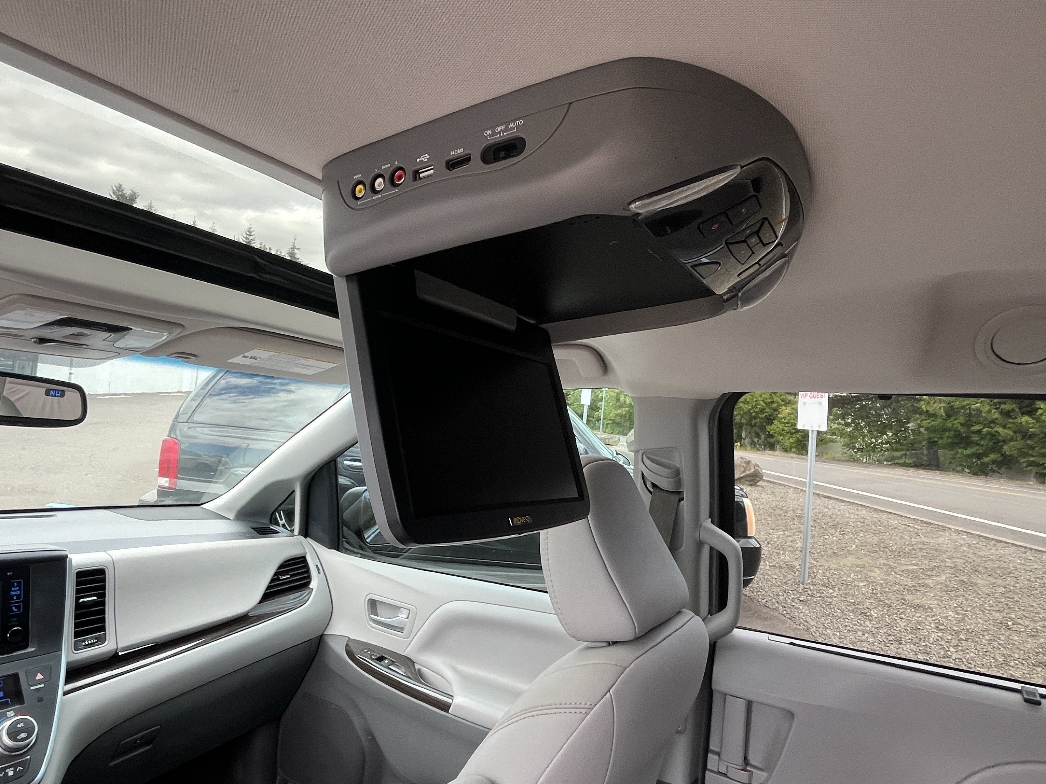 2017 Toyota Sienna XLE