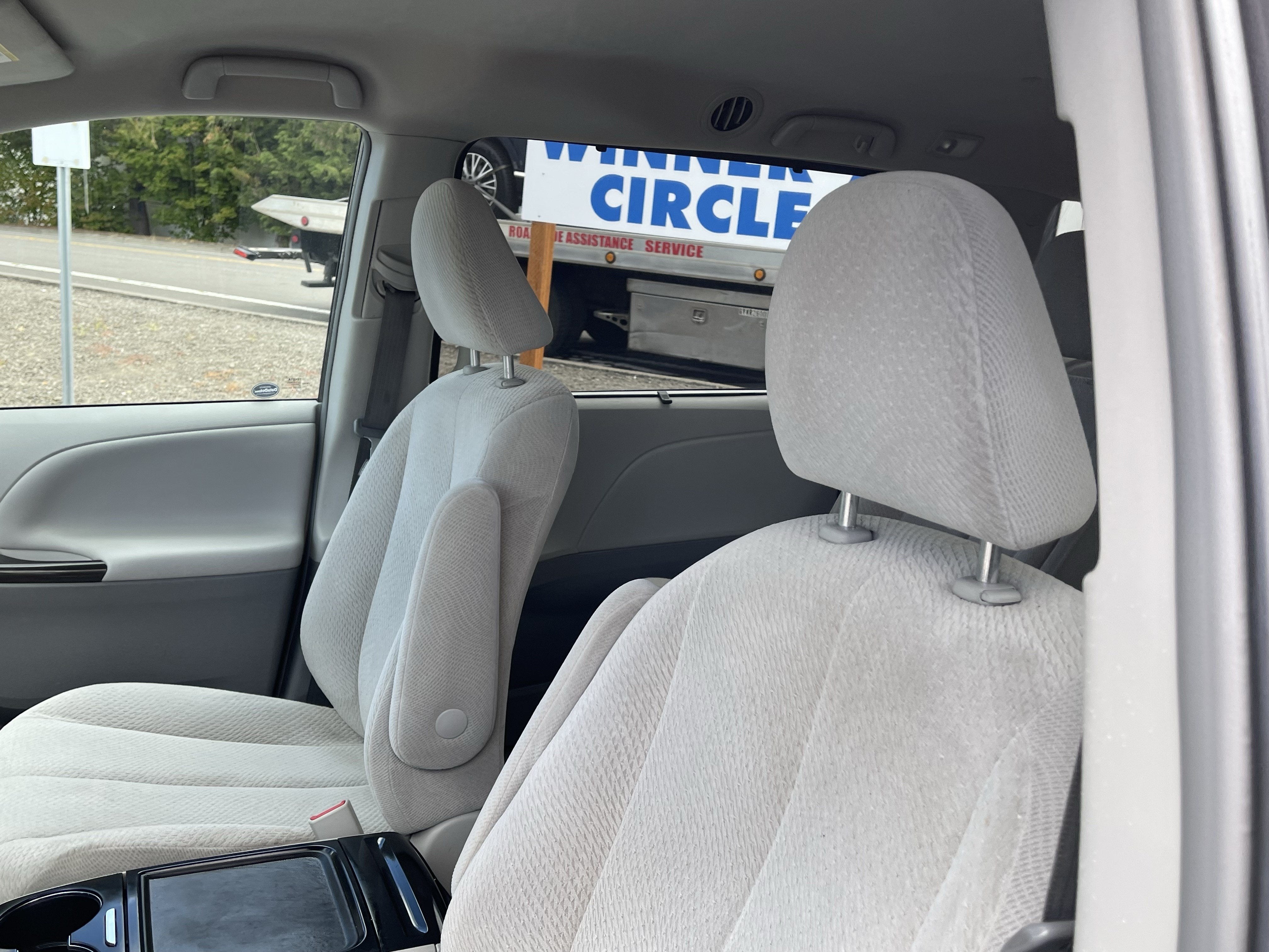 2013 Toyota Sienna LE AAS